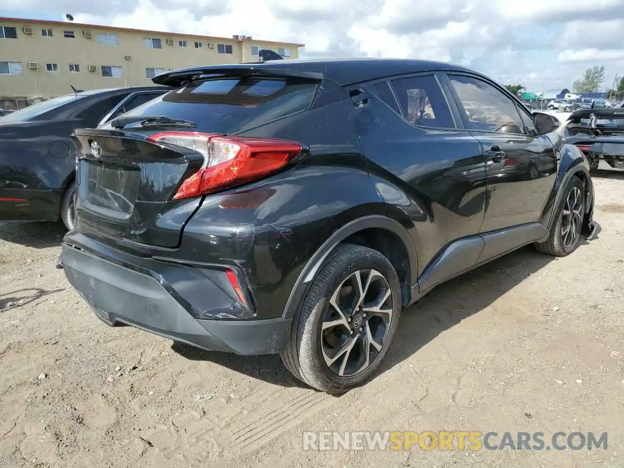 4 Фотография поврежденного автомобиля NMTKHMBXXKR069991 TOYOTA C-HR 2019