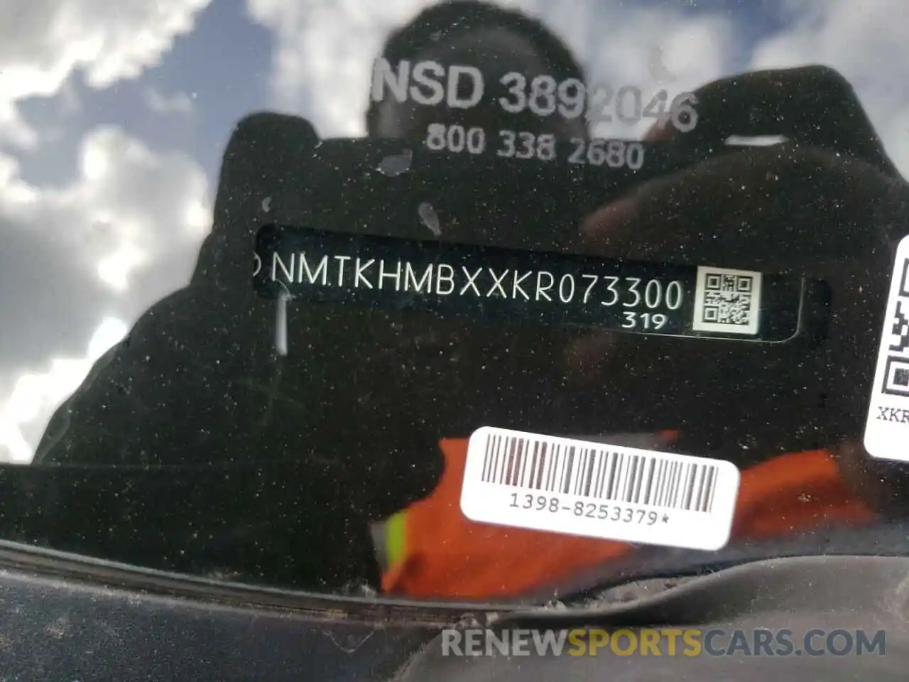 10 Photograph of a damaged car NMTKHMBXXKR073300 TOYOTA C-HR 2019