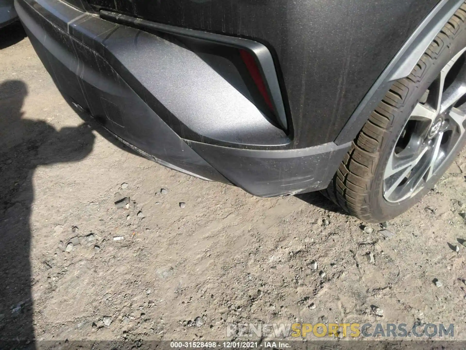 12 Photograph of a damaged car NMTKHMBXXKR075547 TOYOTA C-HR 2019