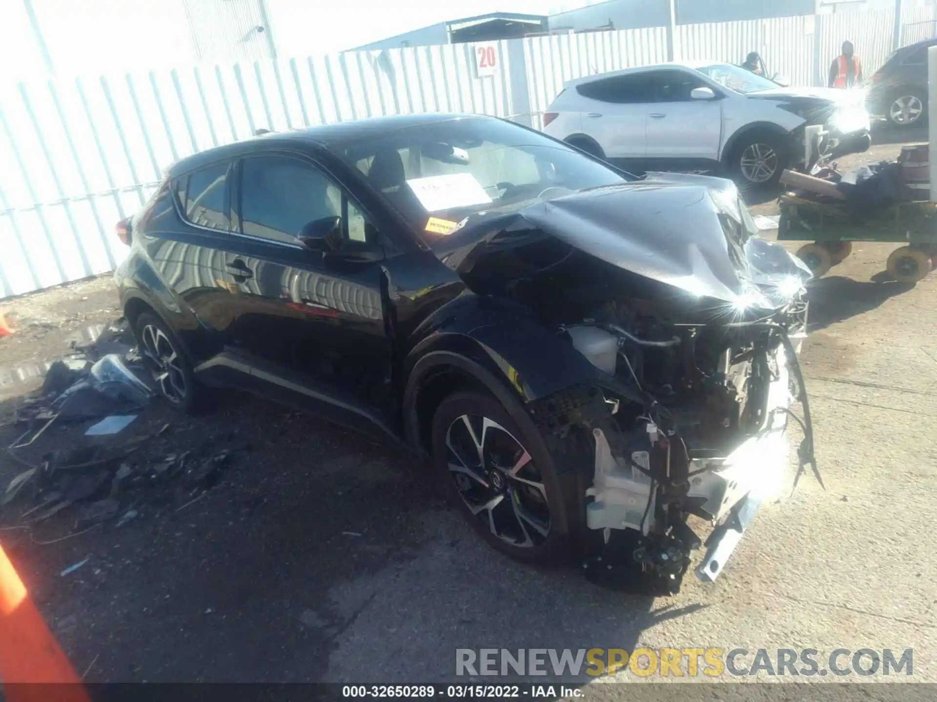 1 Photograph of a damaged car NMTKHMBXXKR075855 TOYOTA C-HR 2019