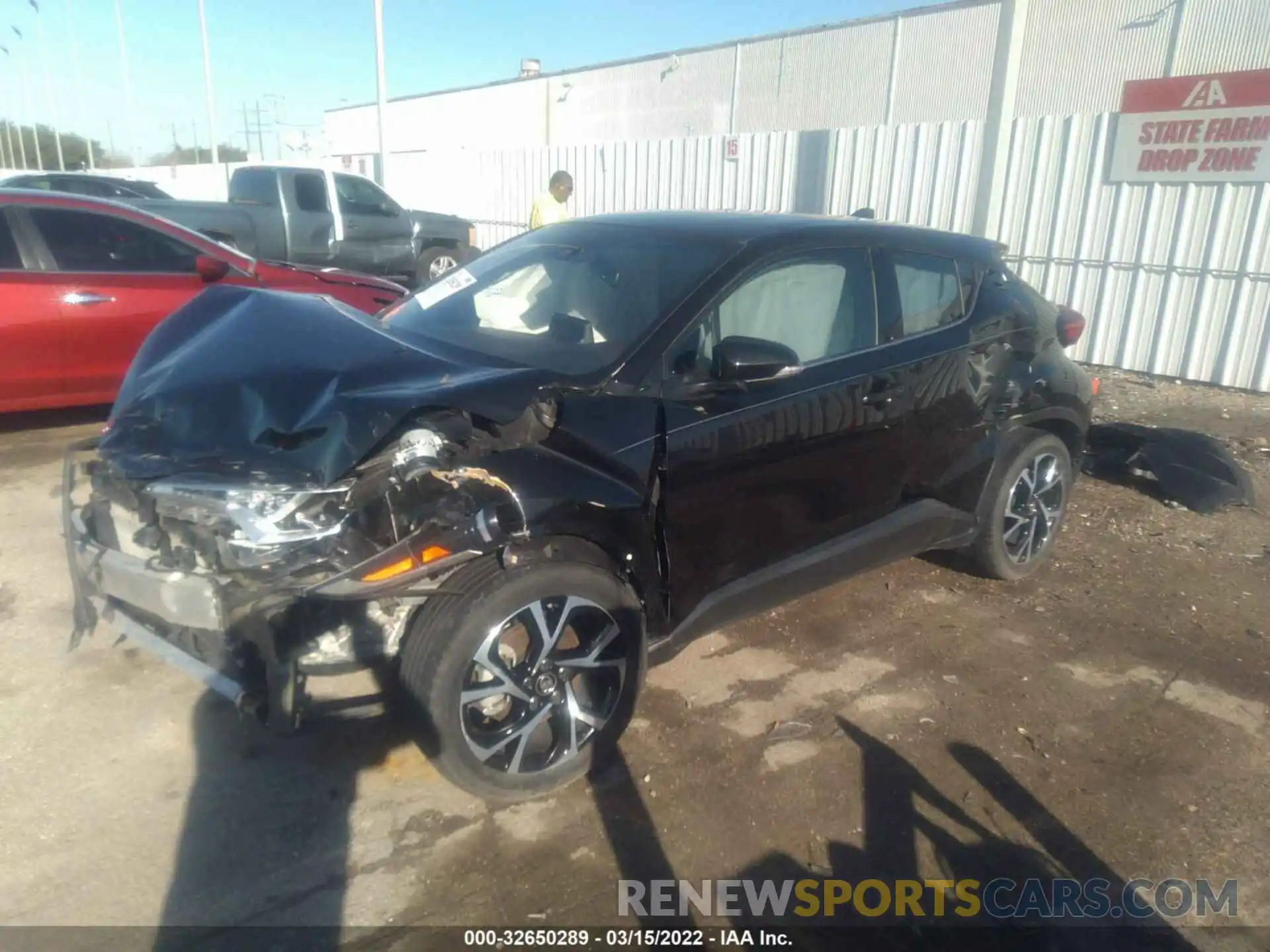 2 Фотография поврежденного автомобиля NMTKHMBXXKR075855 TOYOTA C-HR 2019