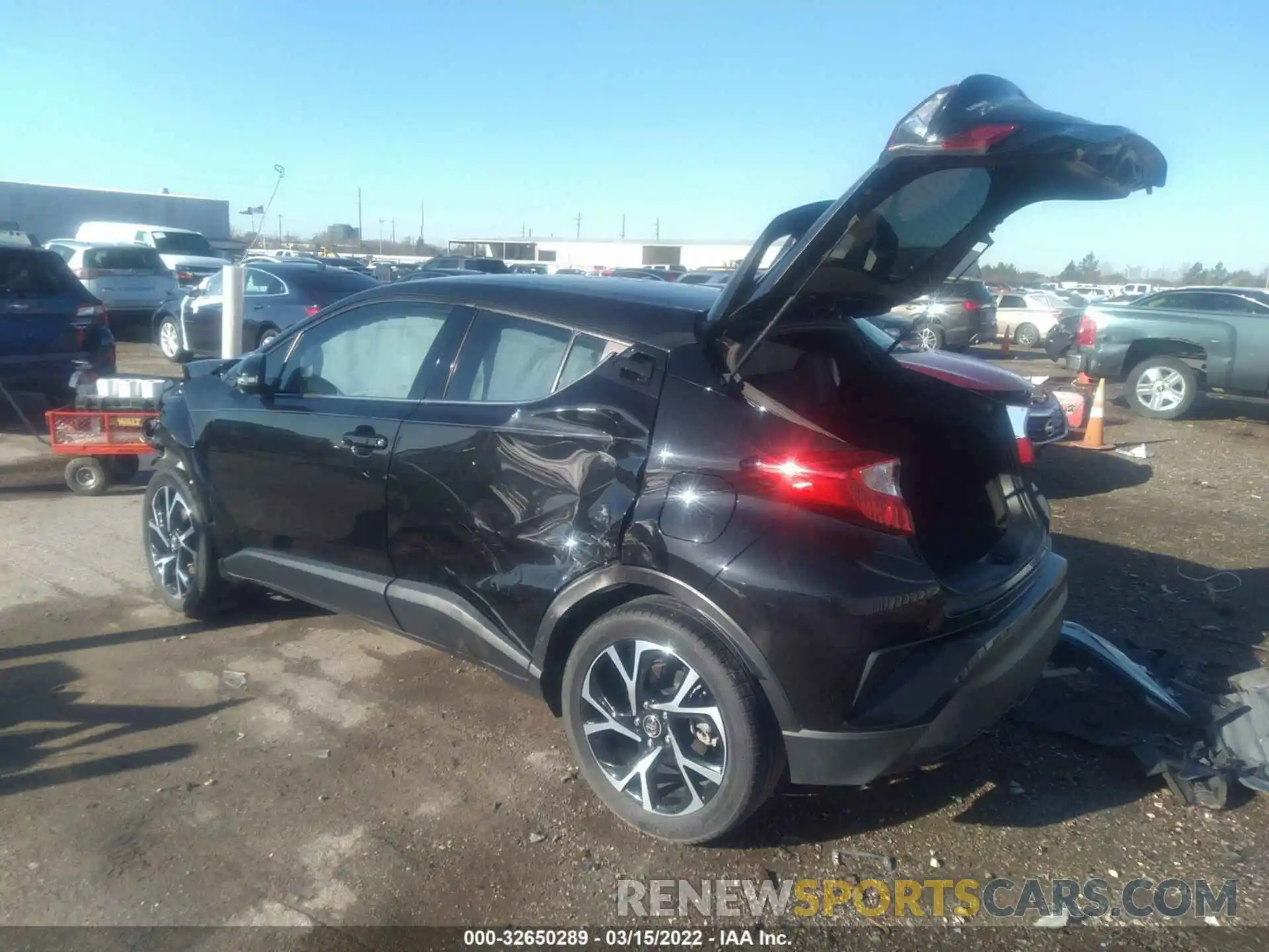 3 Фотография поврежденного автомобиля NMTKHMBXXKR075855 TOYOTA C-HR 2019