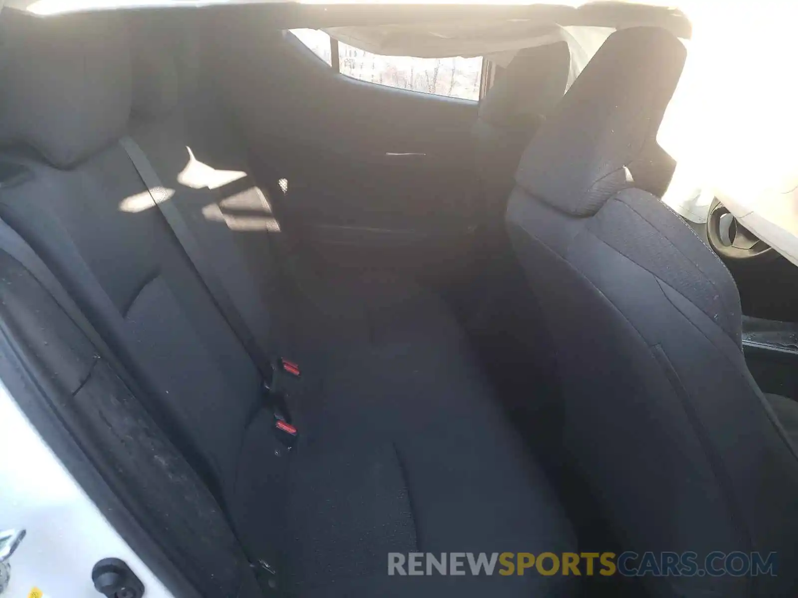 6 Photograph of a damaged car NMTKHMBXXKR083034 TOYOTA C-HR 2019