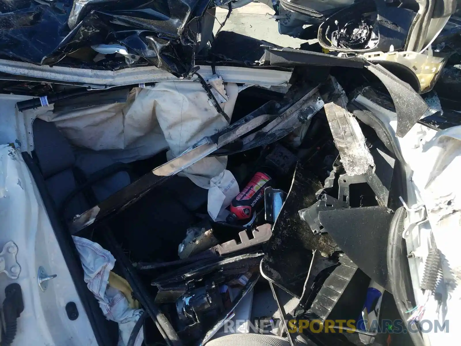 5 Photograph of a damaged car NMTKHMBXXKR083308 TOYOTA C-HR 2019