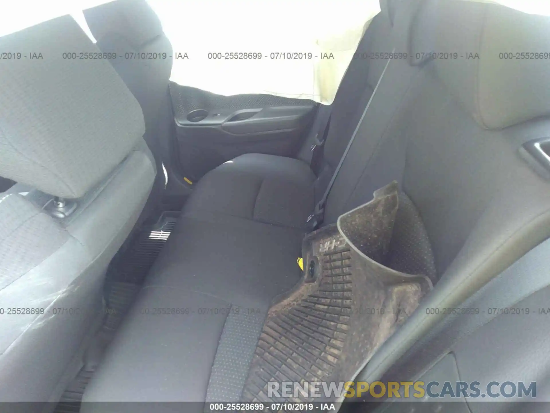 8 Photograph of a damaged car NMTKHMBXXKR088136 TOYOTA C-HR 2019