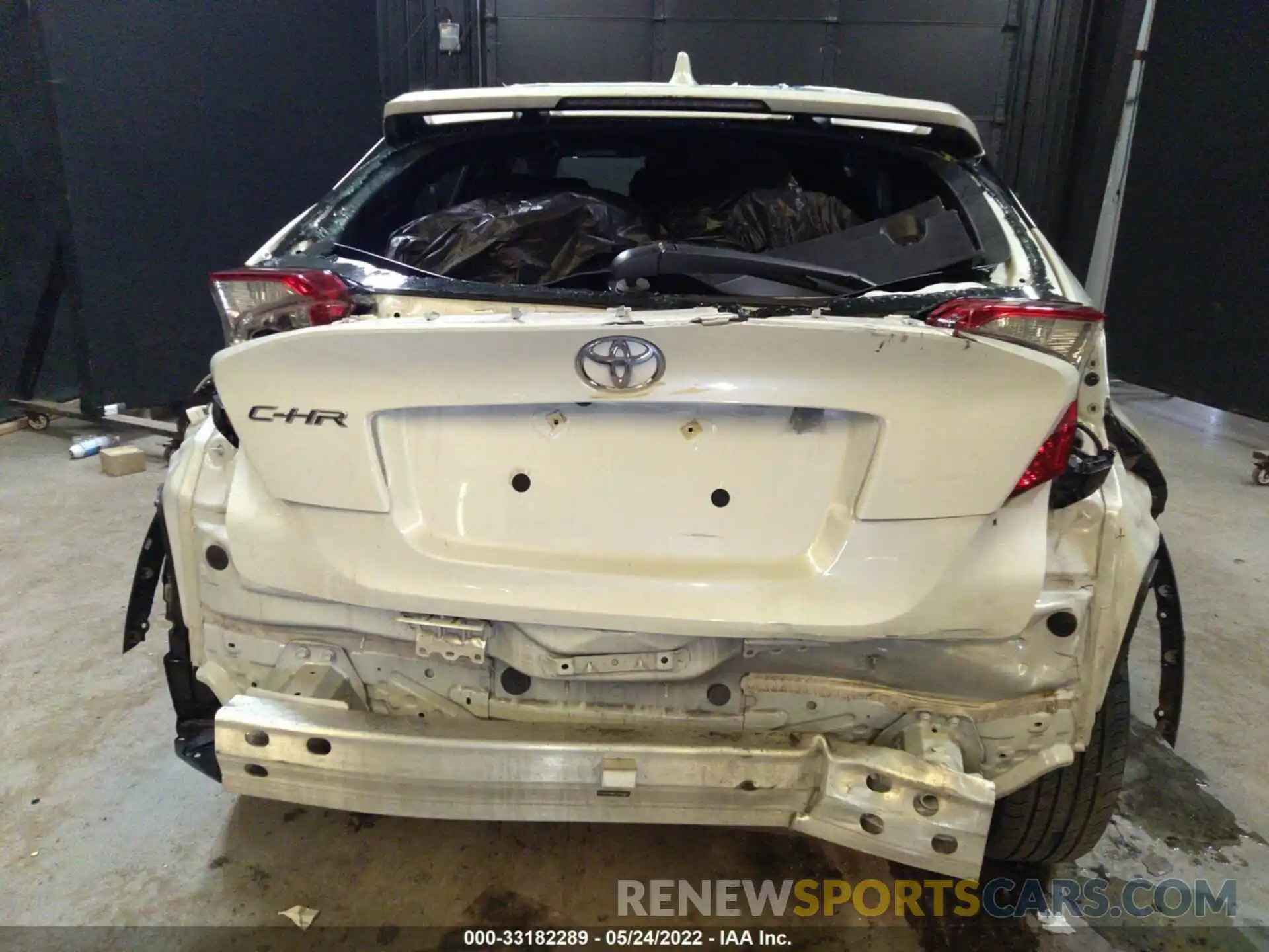 6 Photograph of a damaged car NMTKHMBXXKR098097 TOYOTA C-HR 2019