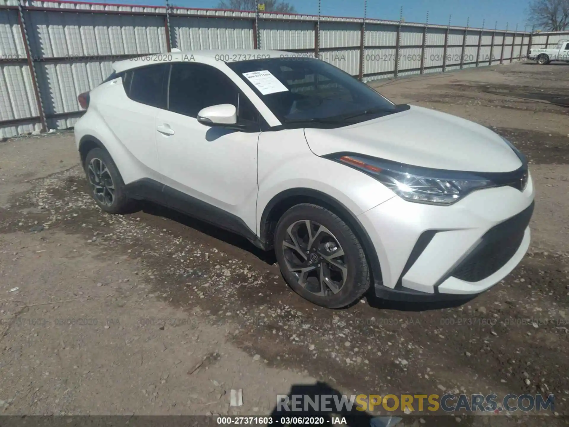 1 Photograph of a damaged car JTNKHMBX0L1064522 TOYOTA C-HR 2020