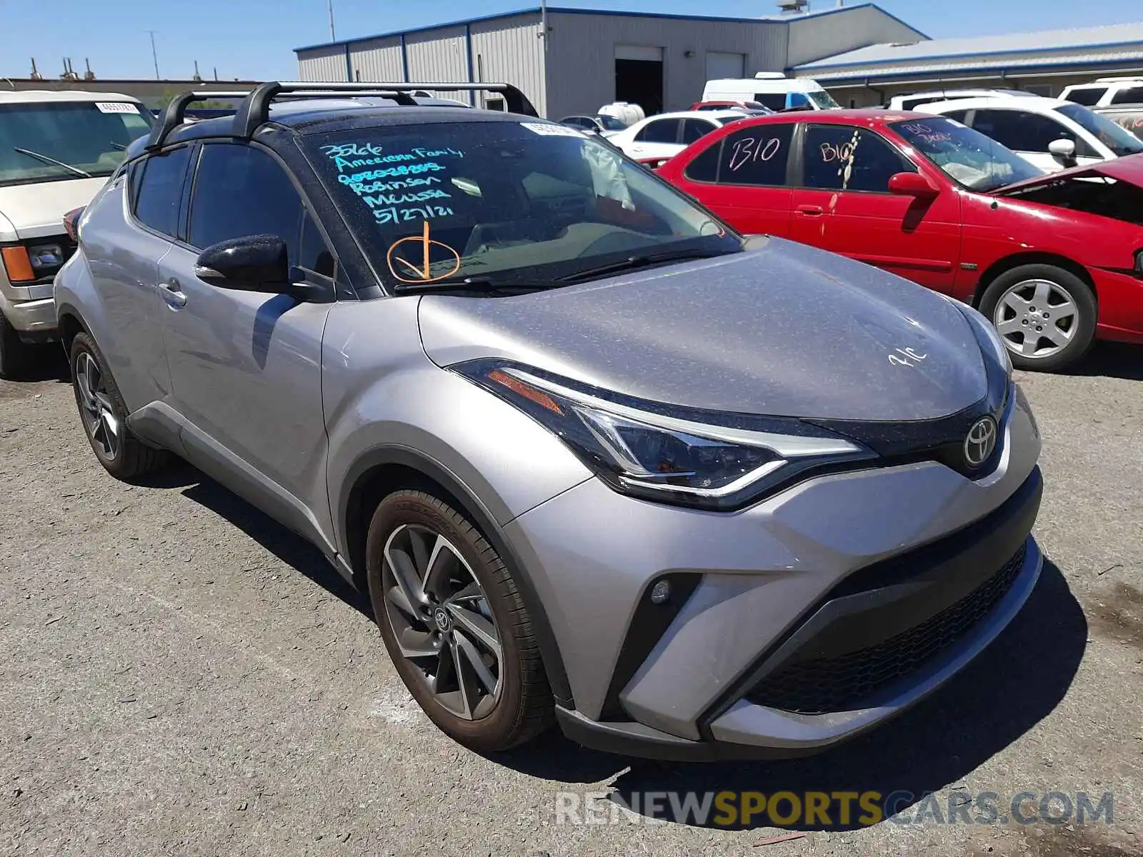 1 Photograph of a damaged car JTNKHMBX0L1071082 TOYOTA C-HR 2020