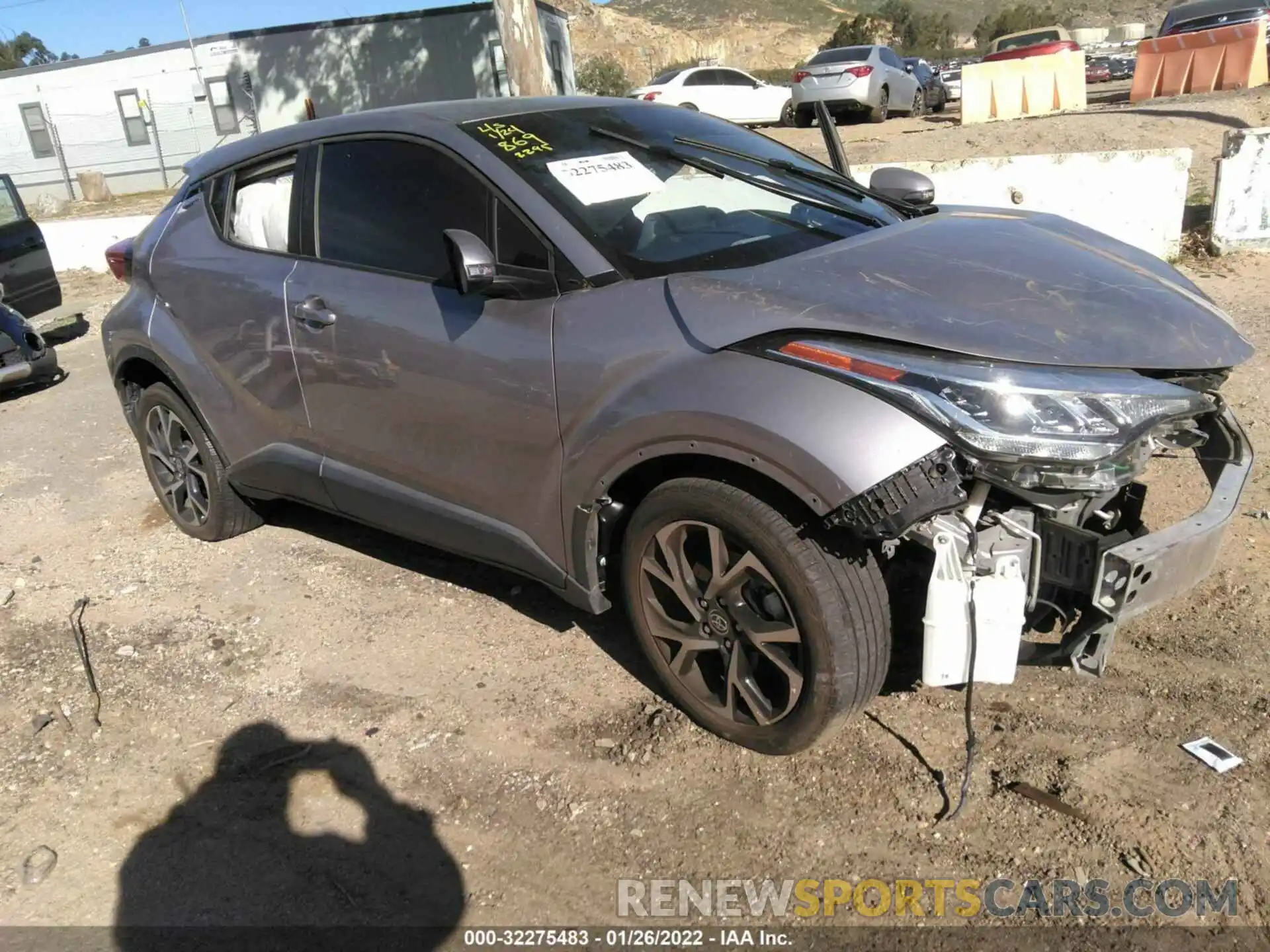 1 Photograph of a damaged car JTNKHMBX0L1072295 TOYOTA C-HR 2020