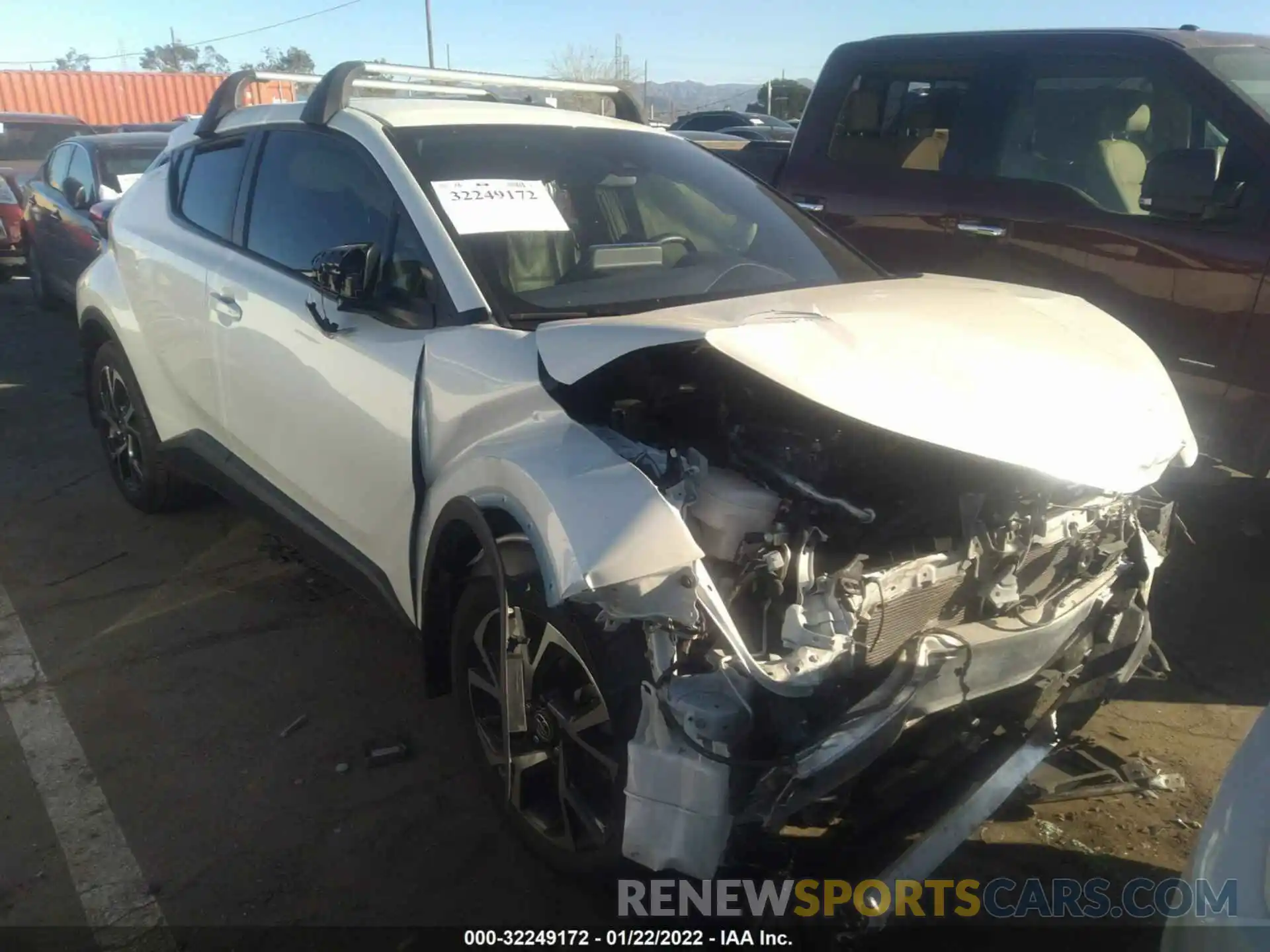 1 Photograph of a damaged car JTNKHMBX0L1072443 TOYOTA C-HR 2020