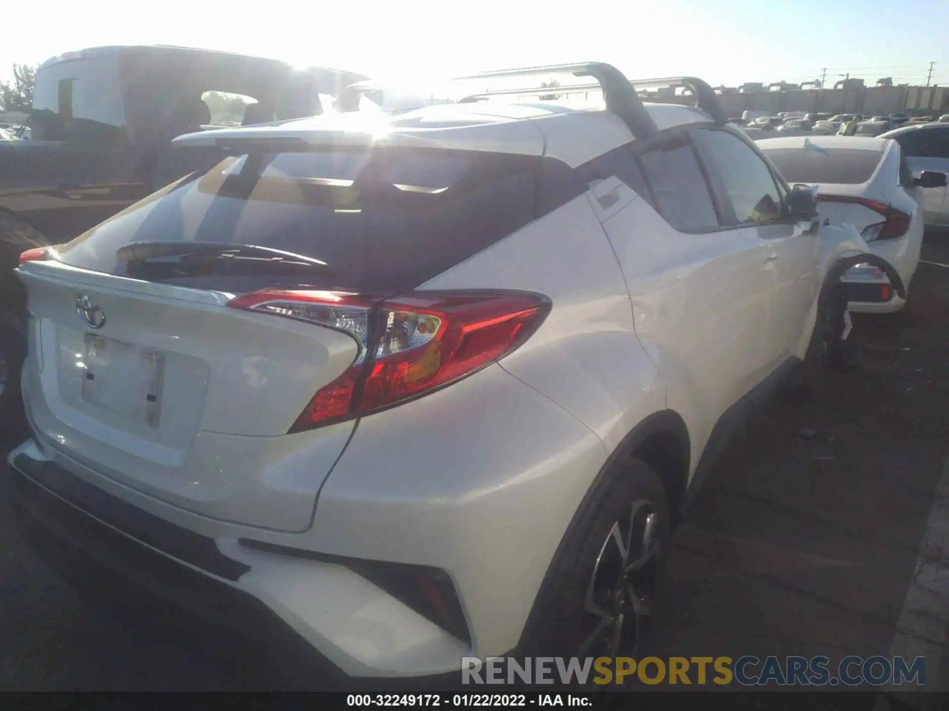 4 Photograph of a damaged car JTNKHMBX0L1072443 TOYOTA C-HR 2020