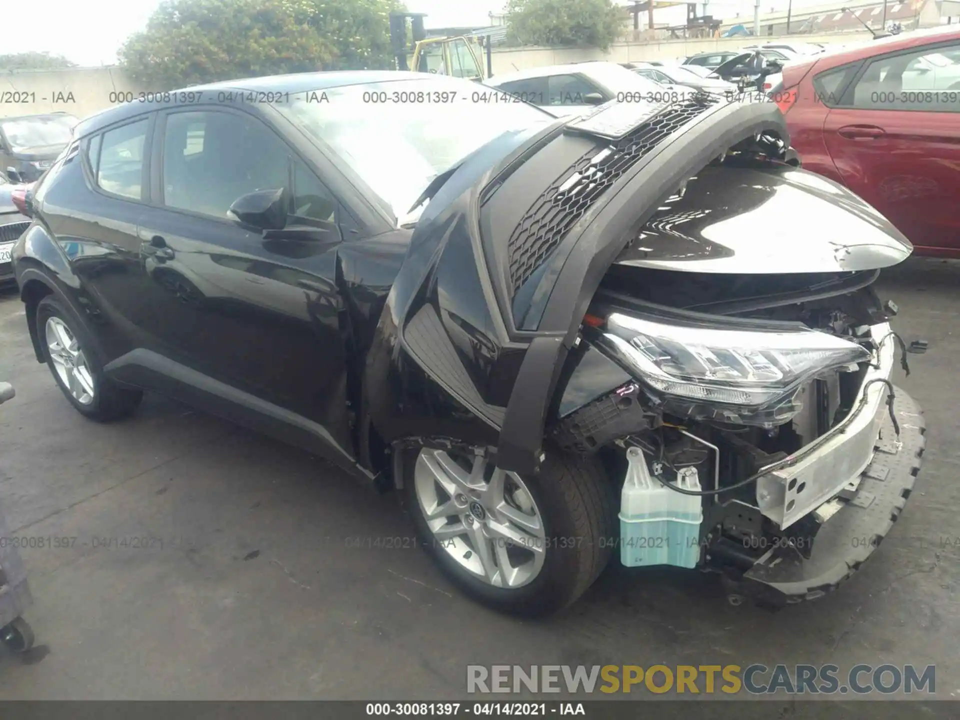 1 Photograph of a damaged car JTNKHMBX0L1074984 TOYOTA C-HR 2020