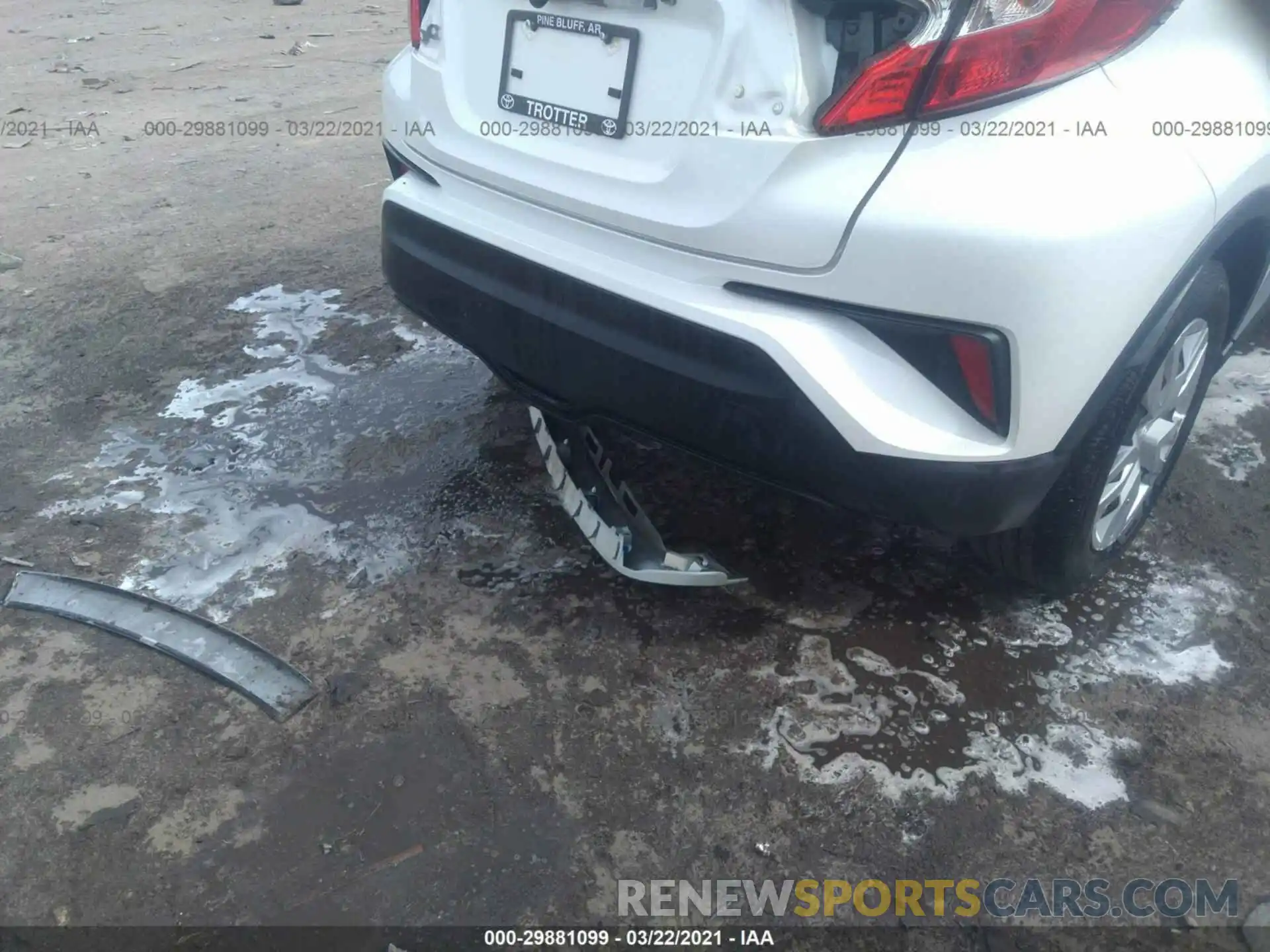 12 Photograph of a damaged car JTNKHMBX0L1075729 TOYOTA C-HR 2020