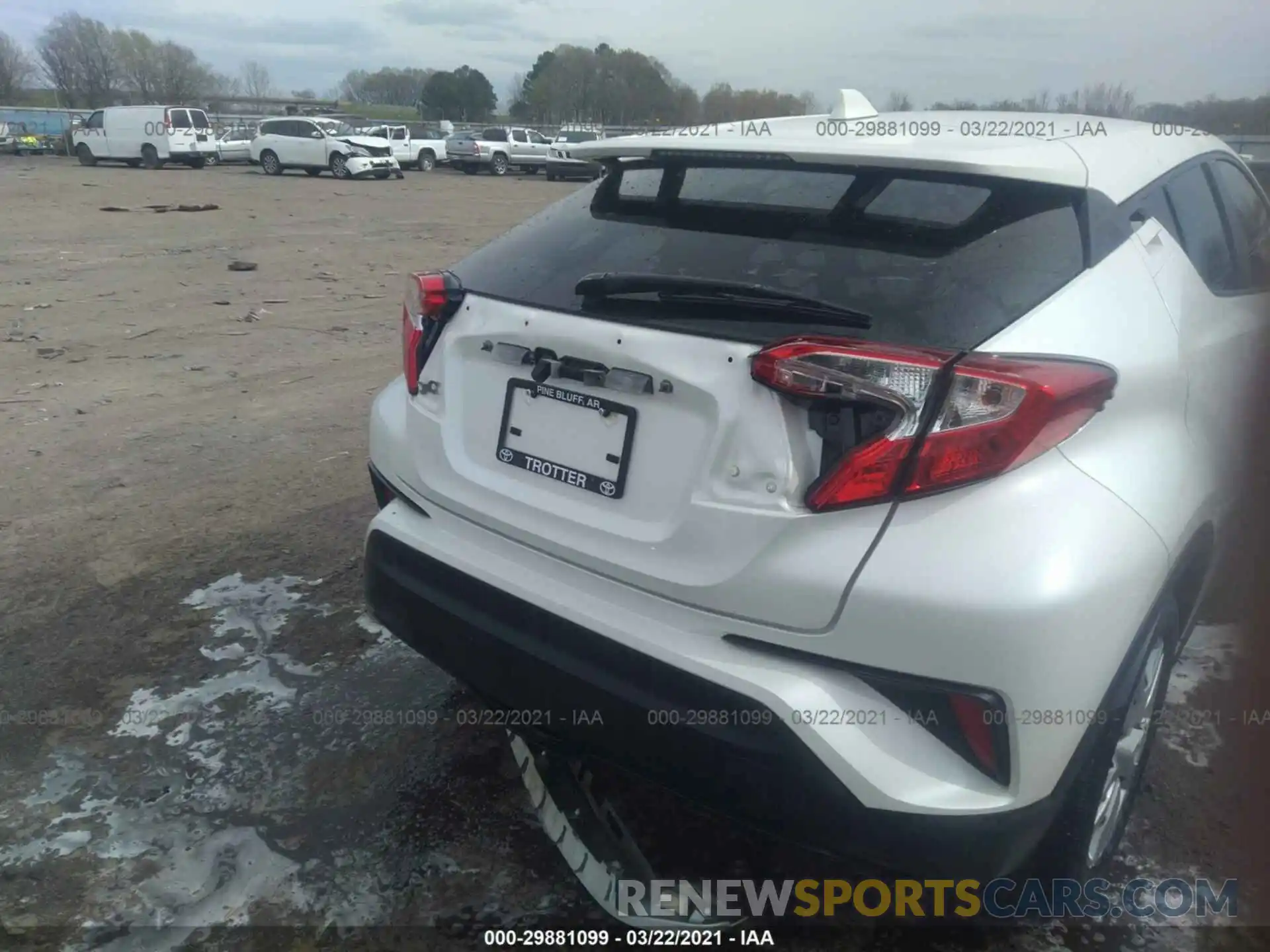 6 Photograph of a damaged car JTNKHMBX0L1075729 TOYOTA C-HR 2020