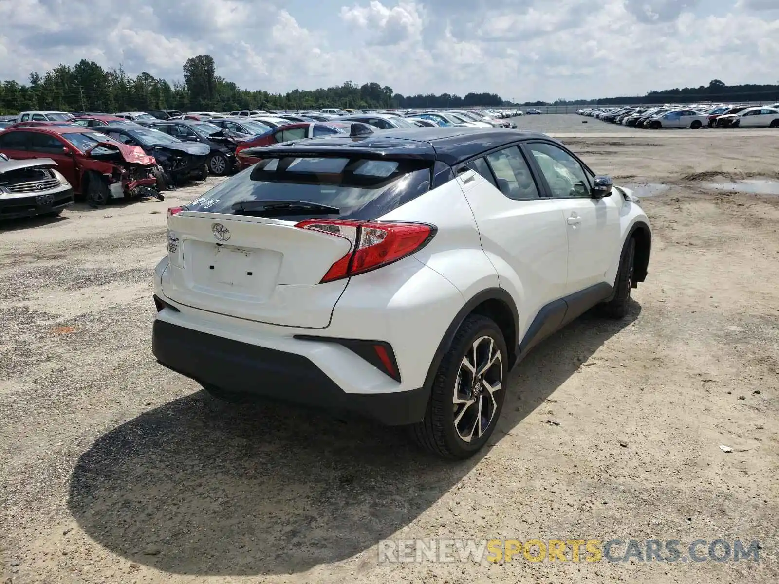 4 Photograph of a damaged car JTNKHMBX0L1077240 TOYOTA C-HR 2020