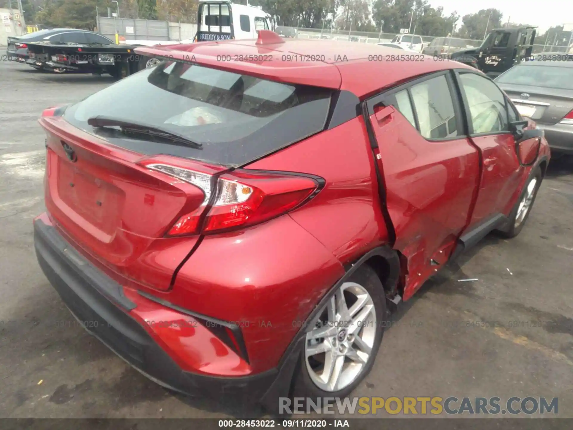 4 Photograph of a damaged car JTNKHMBX0L1077867 TOYOTA C-HR 2020