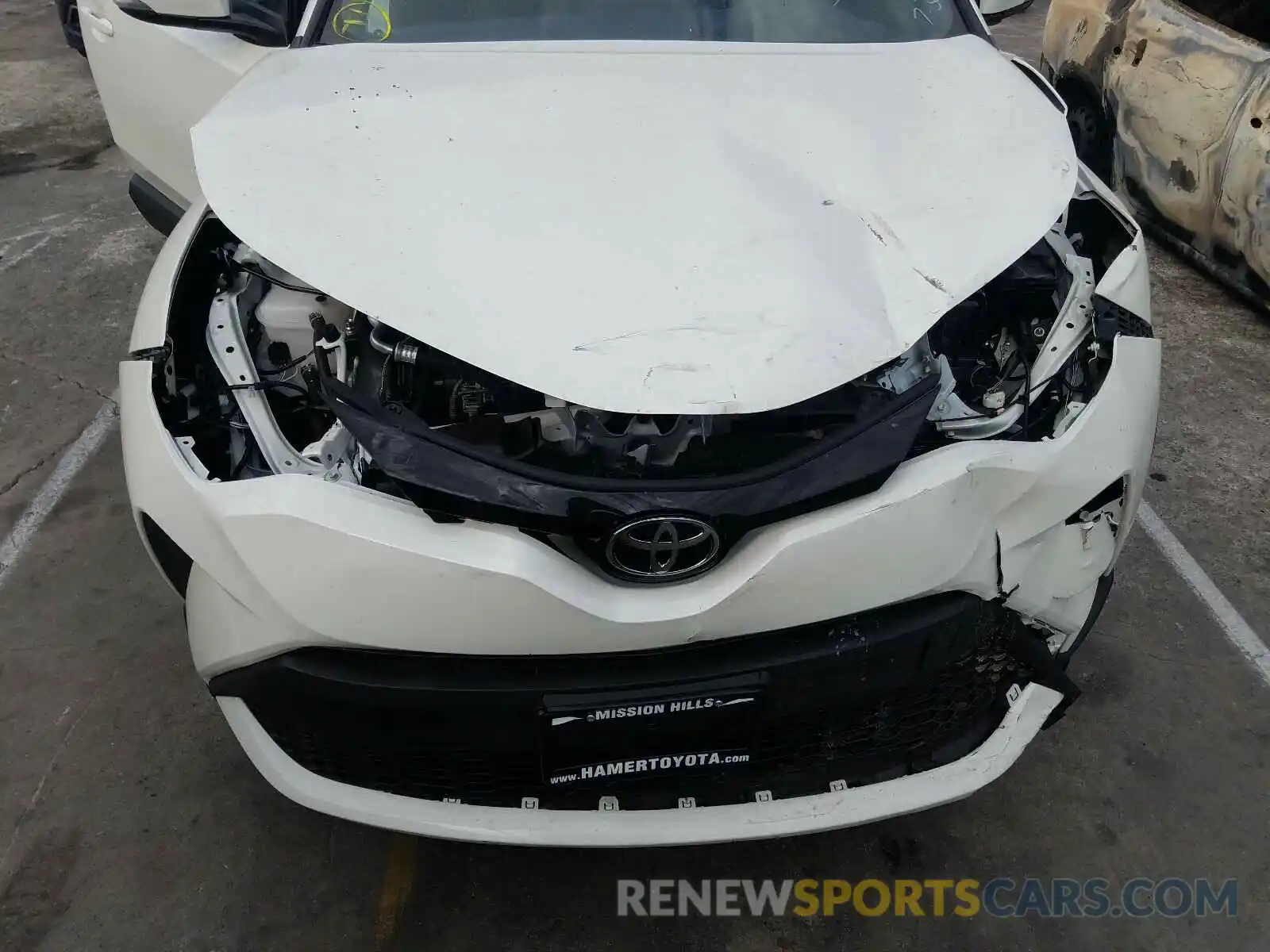 9 Photograph of a damaged car JTNKHMBX0L1086620 TOYOTA C-HR 2020