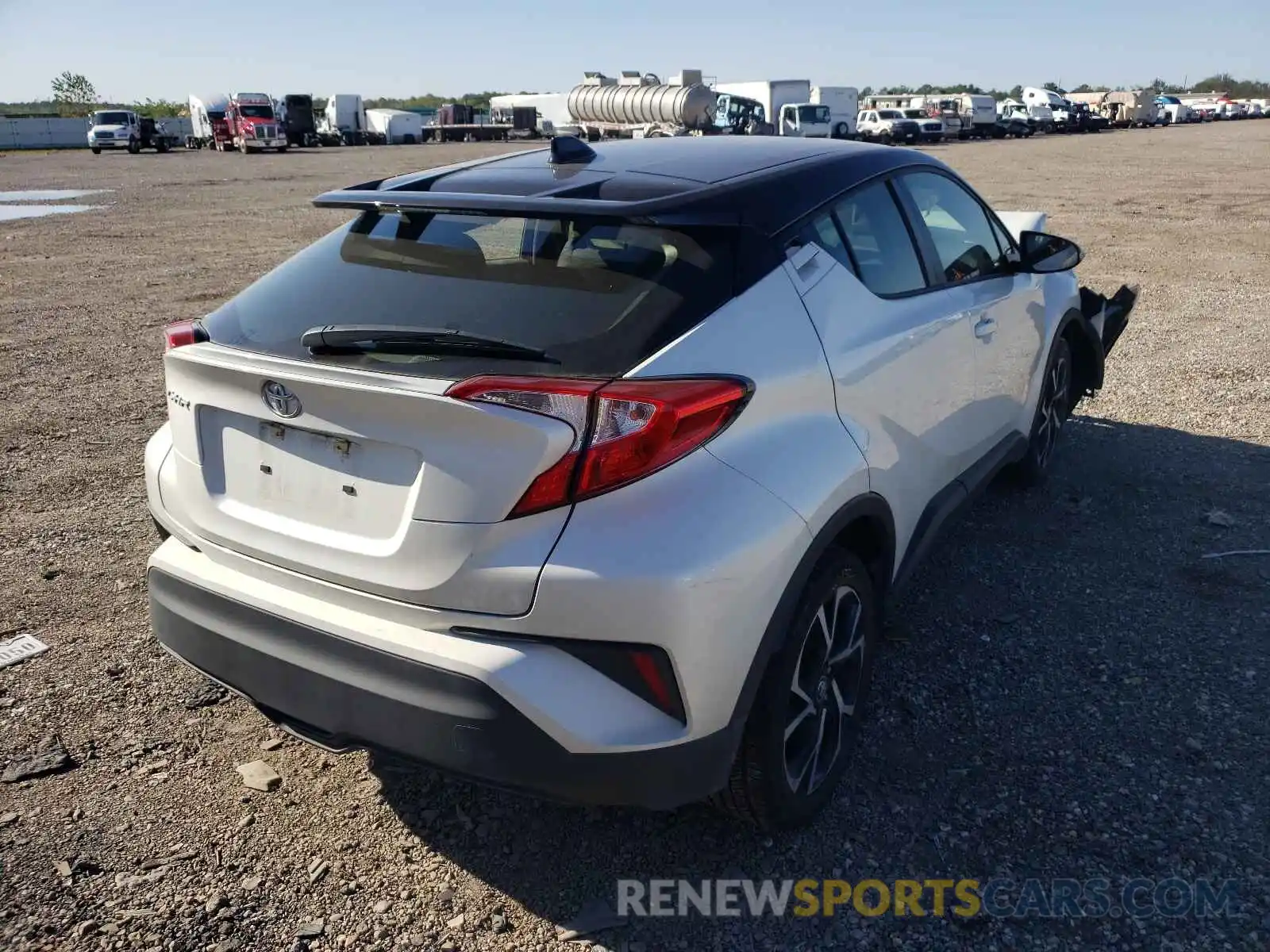 4 Photograph of a damaged car JTNKHMBX0L1088089 TOYOTA C-HR 2020