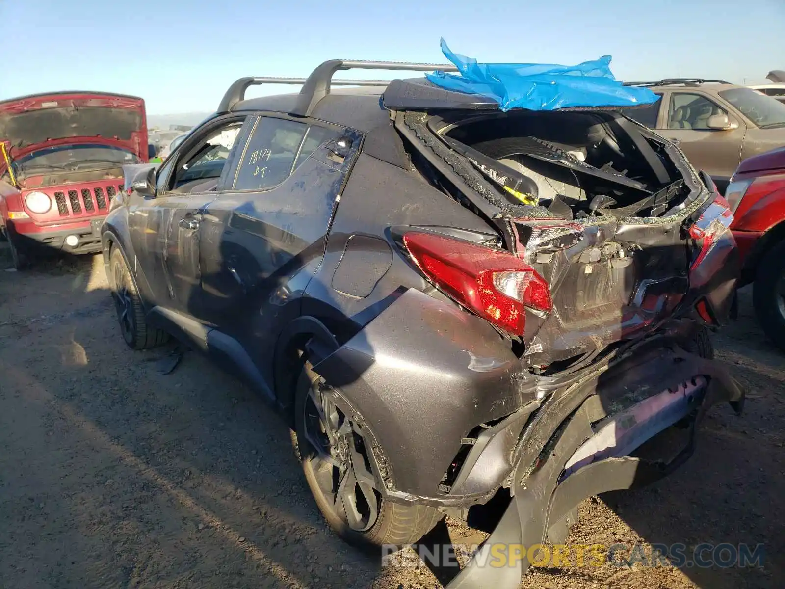 3 Photograph of a damaged car JTNKHMBX0L1088870 TOYOTA C-HR 2020