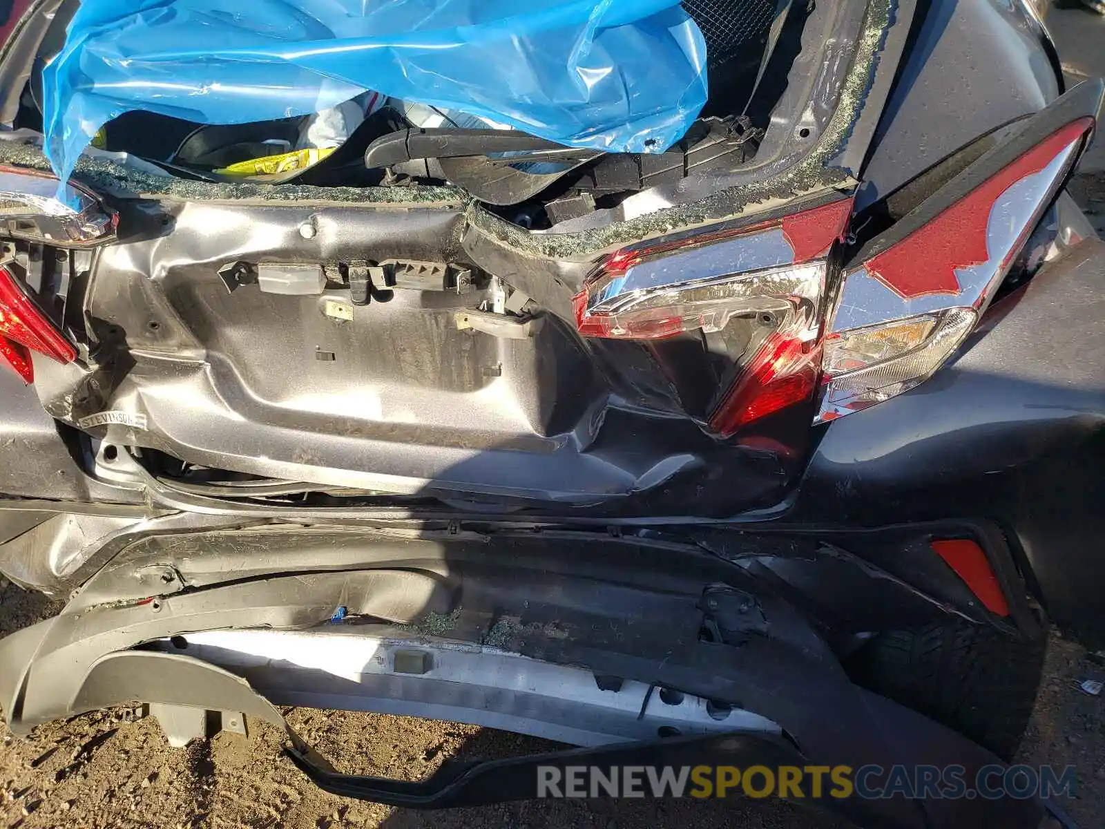 9 Photograph of a damaged car JTNKHMBX0L1088870 TOYOTA C-HR 2020