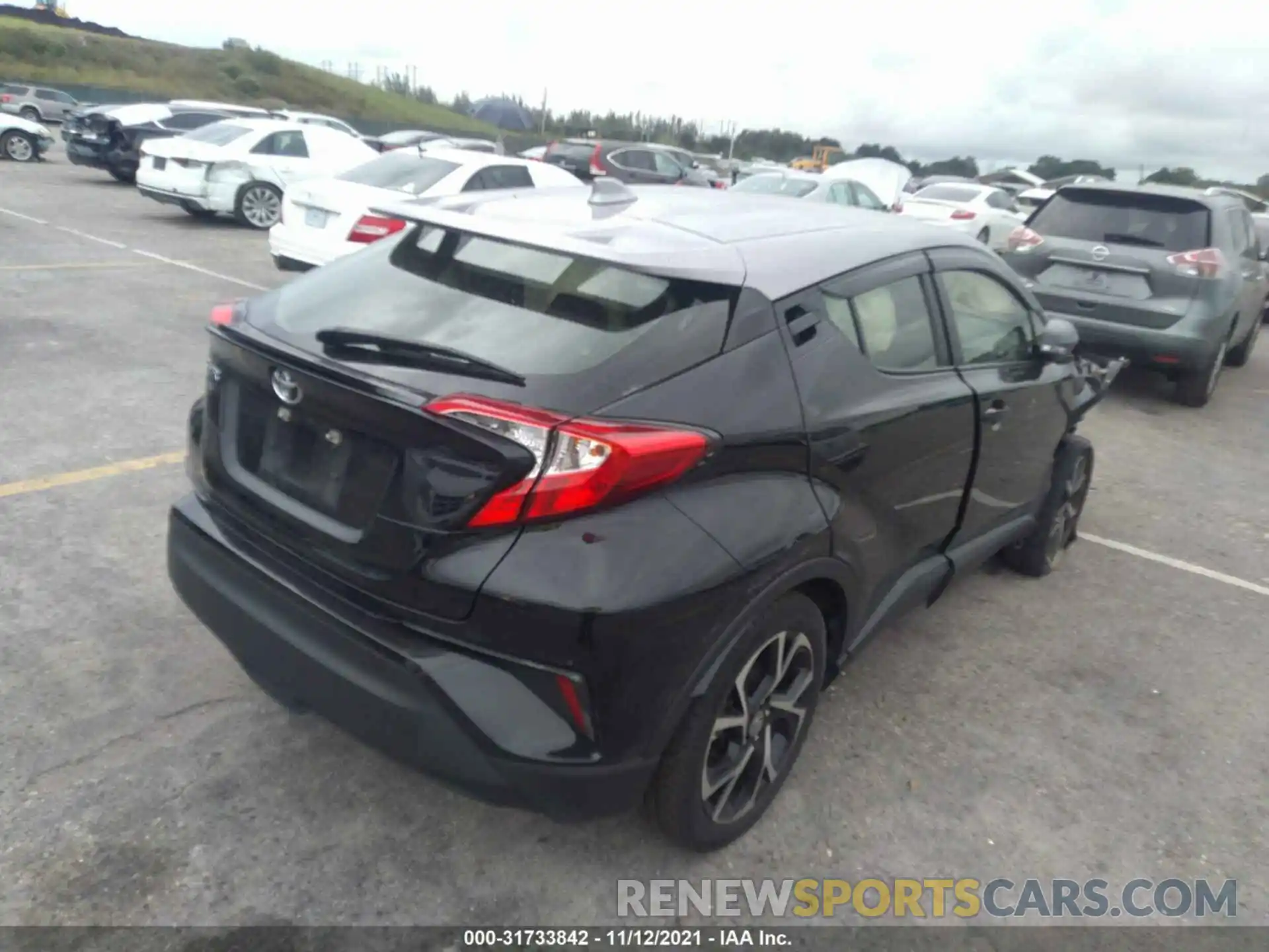 4 Photograph of a damaged car JTNKHMBX0L1092613 TOYOTA C-HR 2020