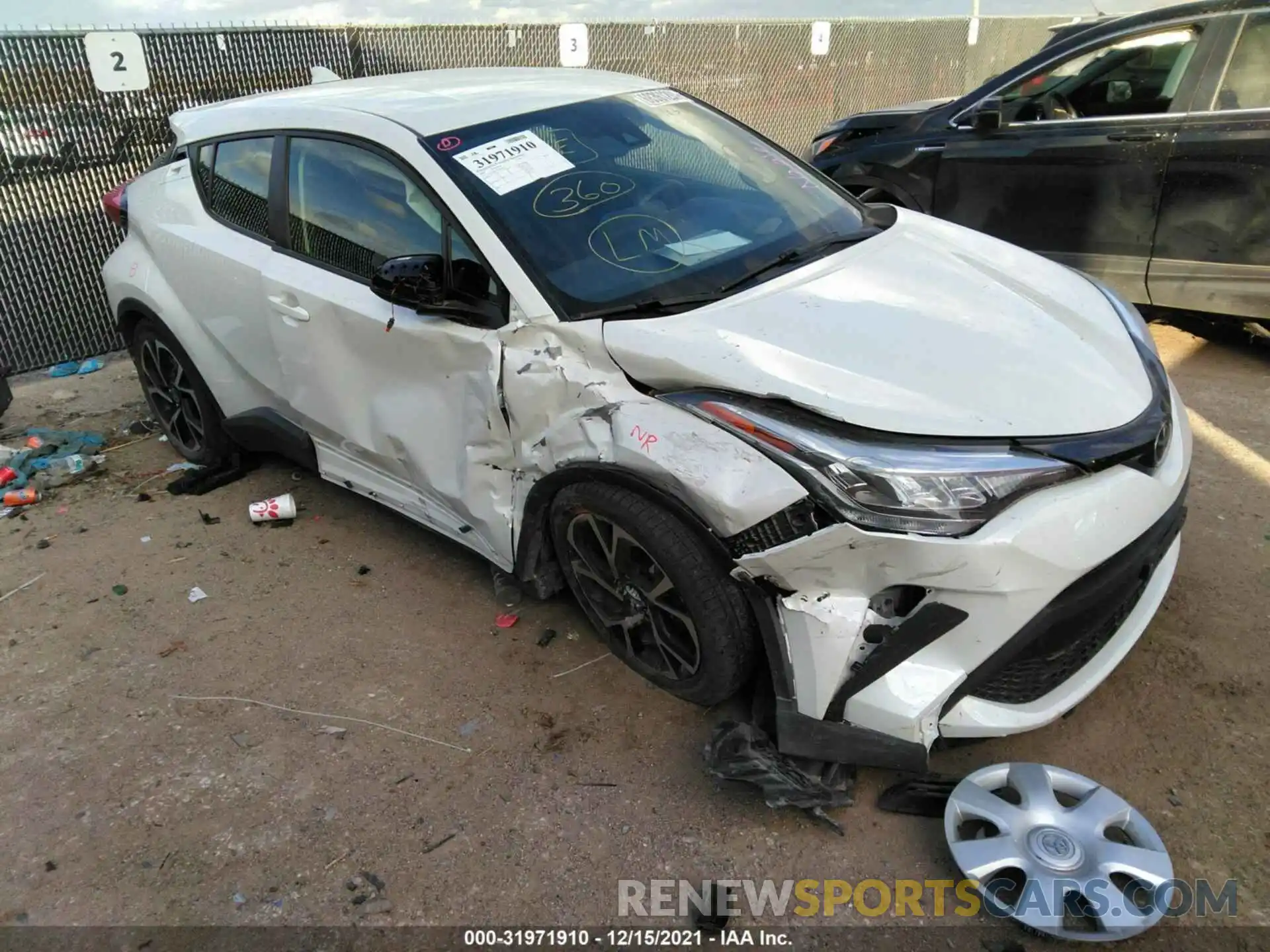 1 Photograph of a damaged car JTNKHMBX0L1094300 TOYOTA C-HR 2020