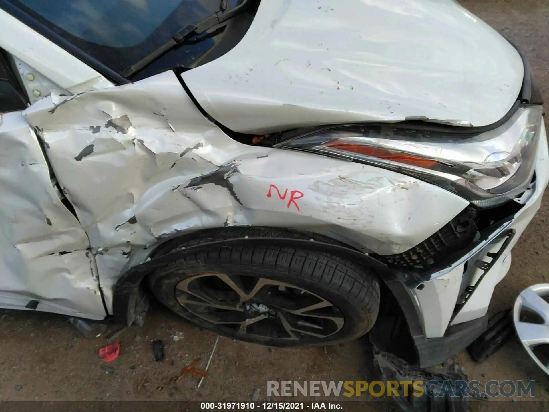 14 Photograph of a damaged car JTNKHMBX0L1094300 TOYOTA C-HR 2020