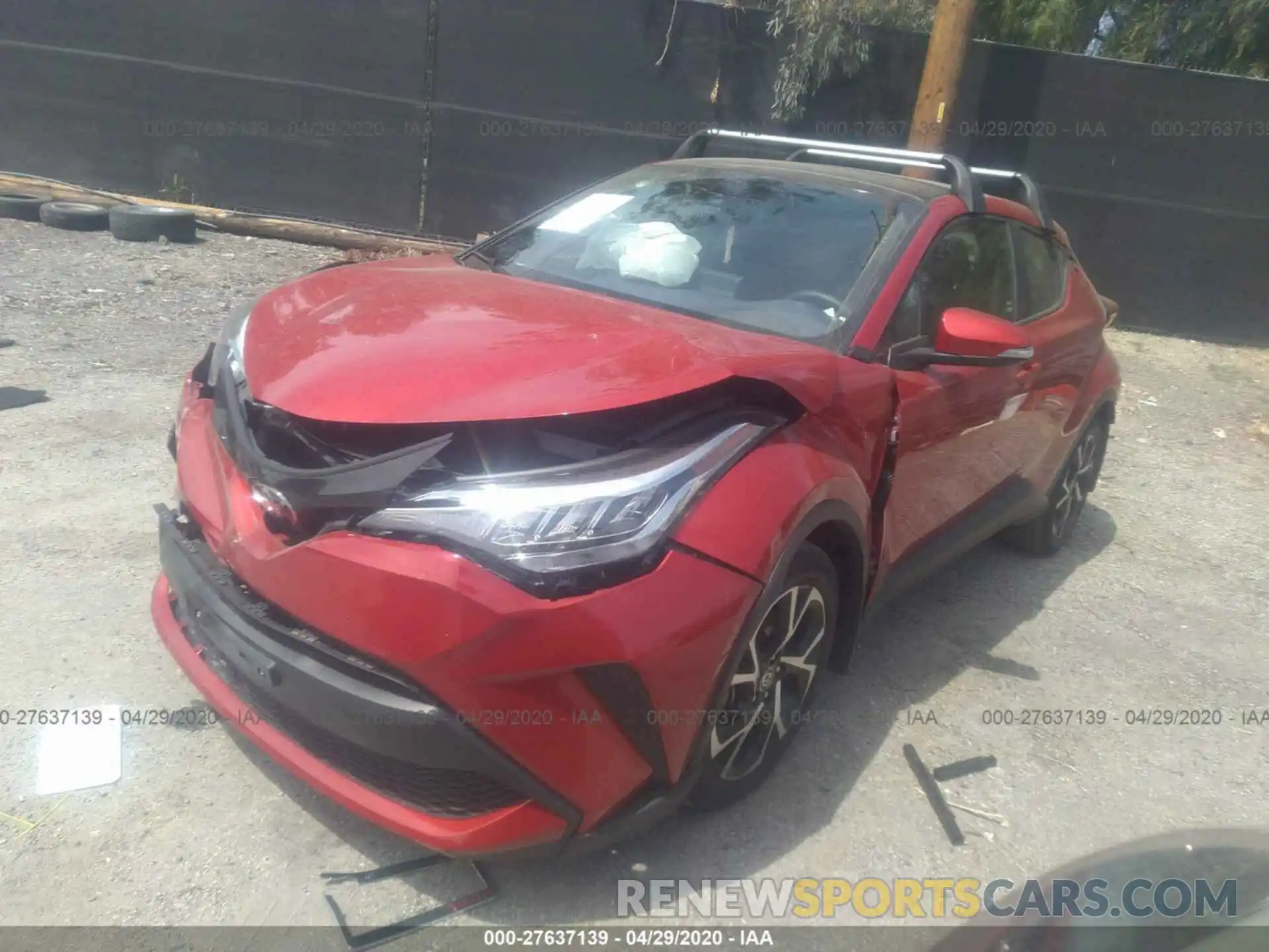 2 Photograph of a damaged car JTNKHMBX1L1063959 TOYOTA C-HR 2020