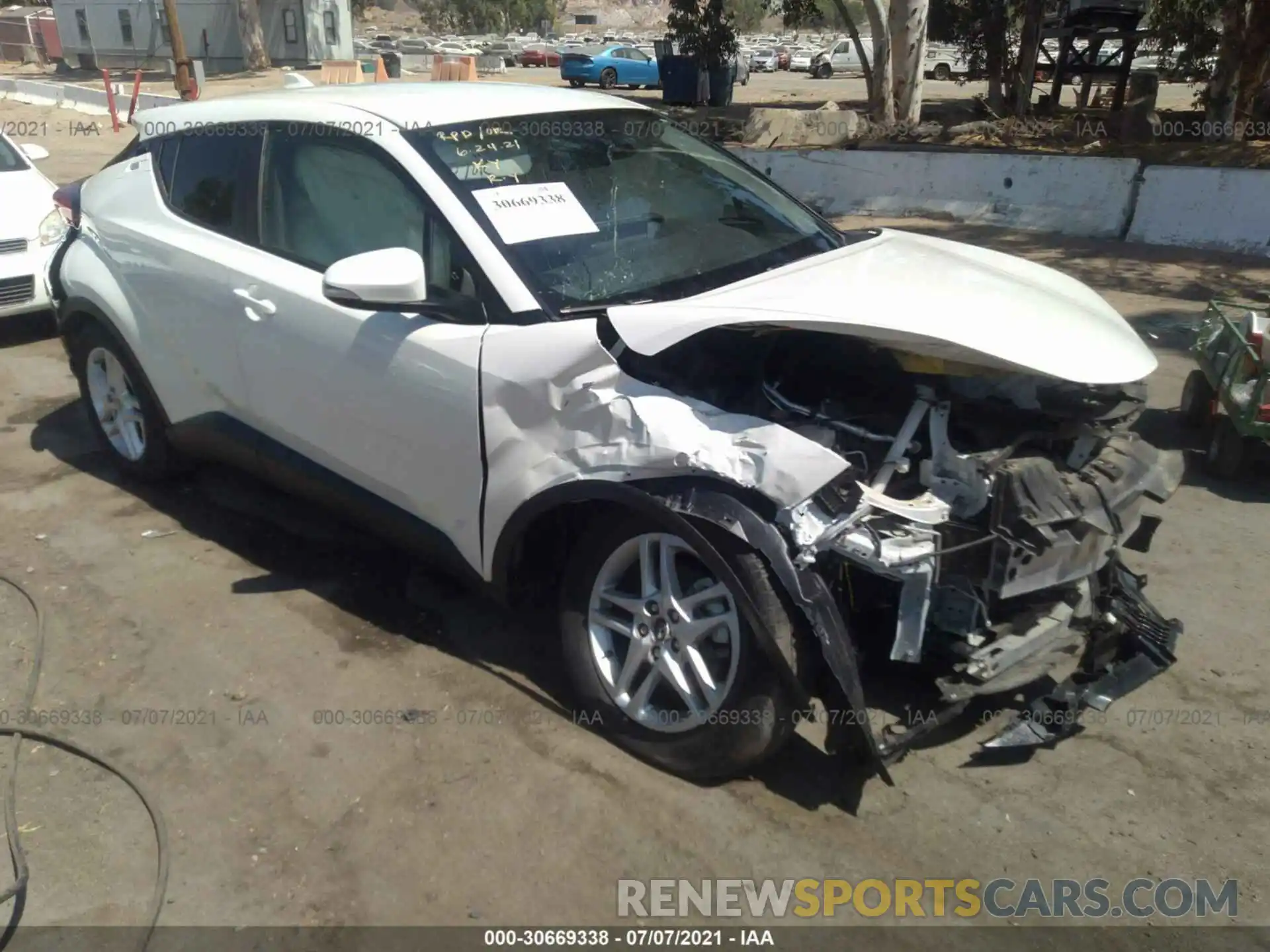 1 Photograph of a damaged car JTNKHMBX1L1064559 TOYOTA C-HR 2020