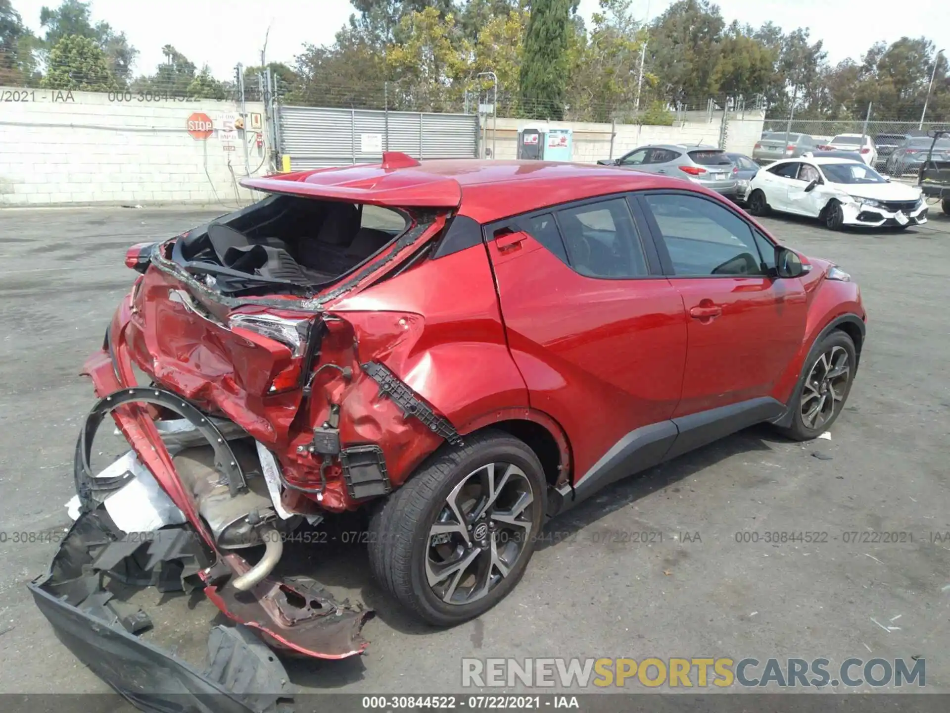 4 Photograph of a damaged car JTNKHMBX1L1066795 TOYOTA C-HR 2020