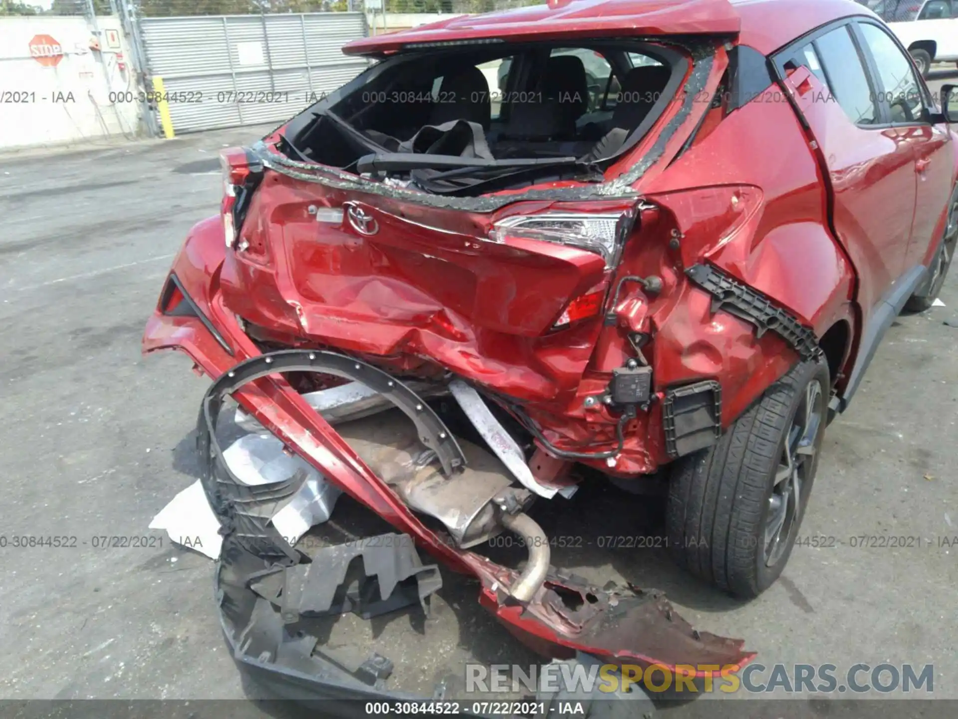 6 Photograph of a damaged car JTNKHMBX1L1066795 TOYOTA C-HR 2020