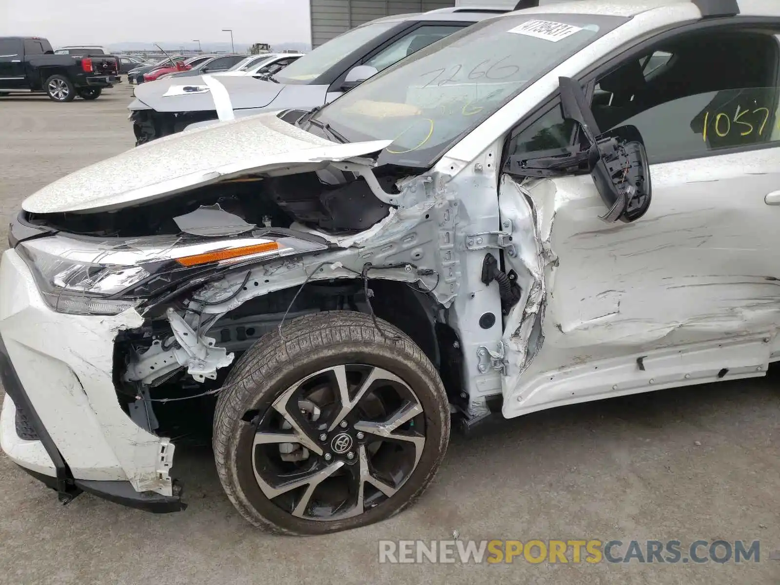 9 Photograph of a damaged car JTNKHMBX1L1067266 TOYOTA C-HR 2020