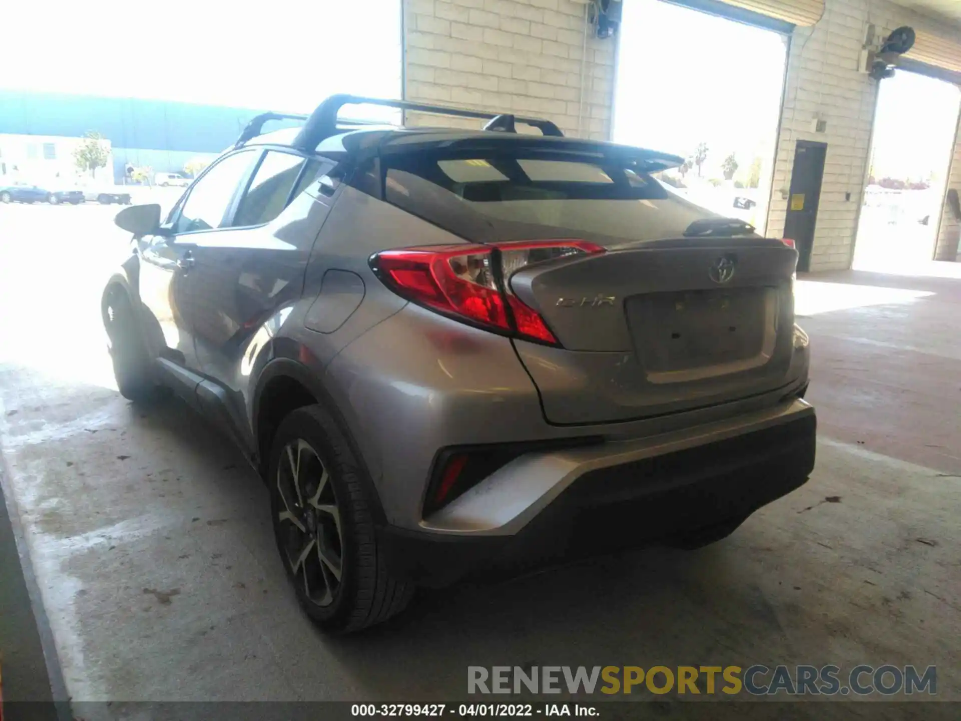 3 Photograph of a damaged car JTNKHMBX1L1067283 TOYOTA C-HR 2020