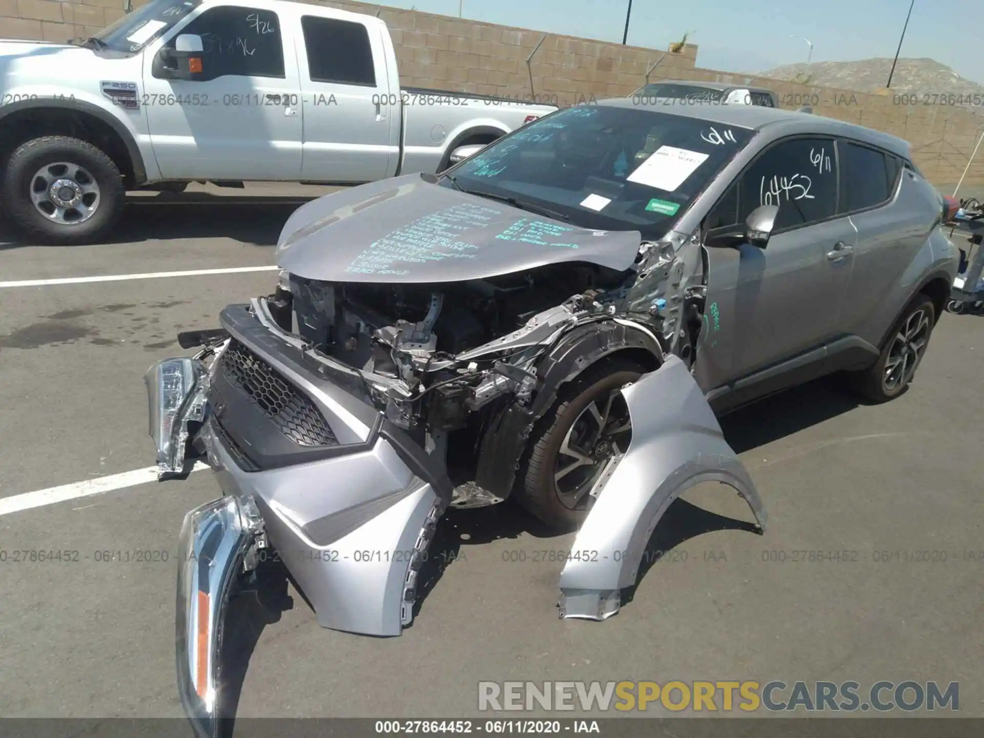 2 Photograph of a damaged car JTNKHMBX1L1071088 TOYOTA C-HR 2020