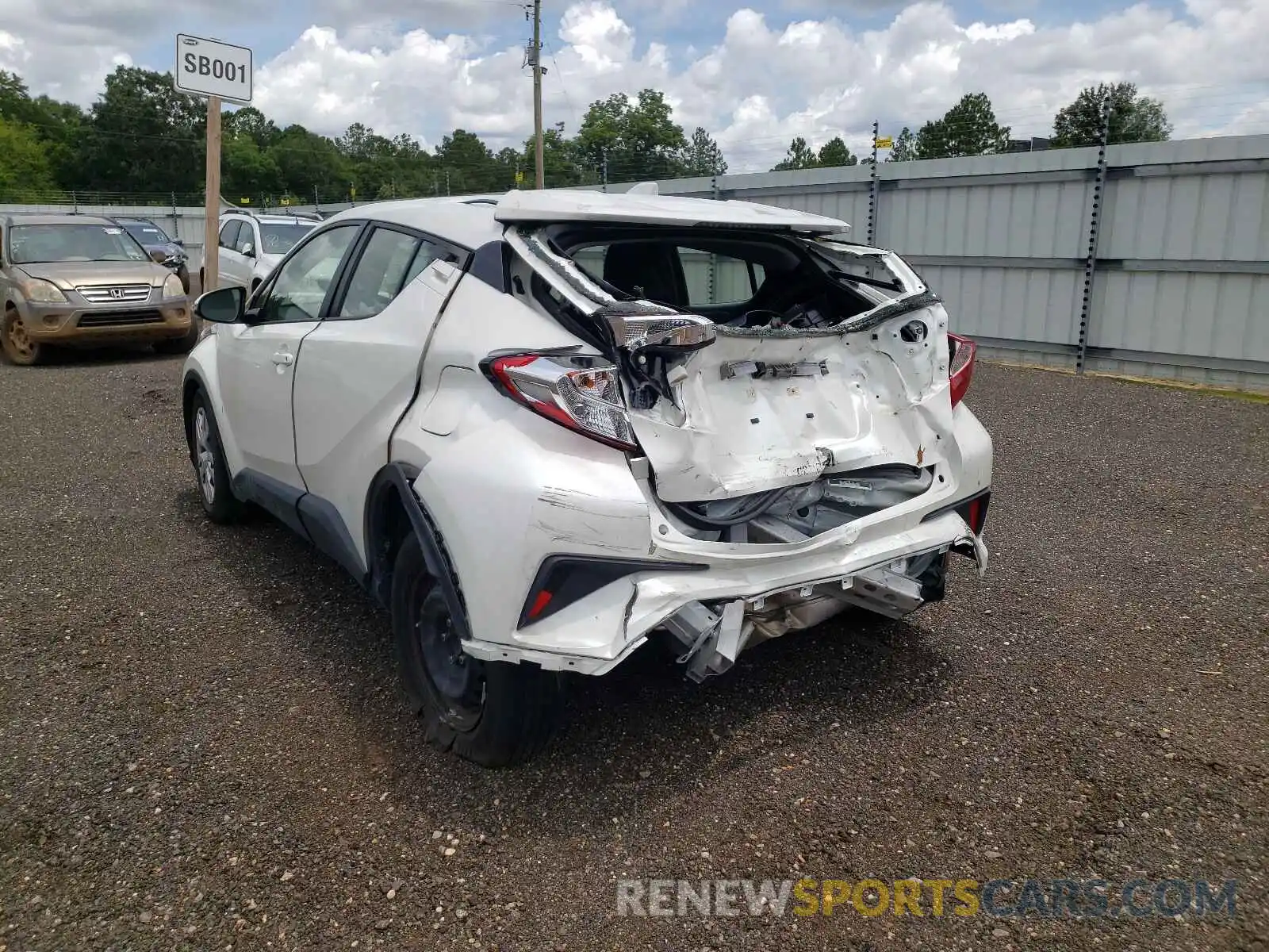 3 Photograph of a damaged car JTNKHMBX1L1071558 TOYOTA C-HR 2020