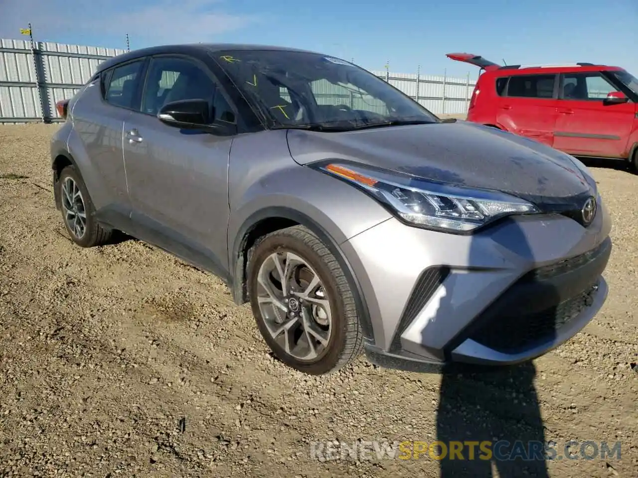 1 Photograph of a damaged car JTNKHMBX1L1075545 TOYOTA C-HR 2020