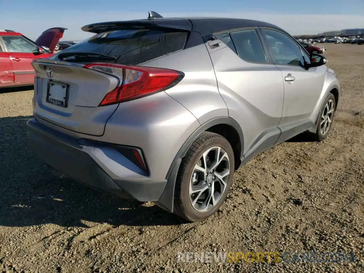 4 Photograph of a damaged car JTNKHMBX1L1075545 TOYOTA C-HR 2020