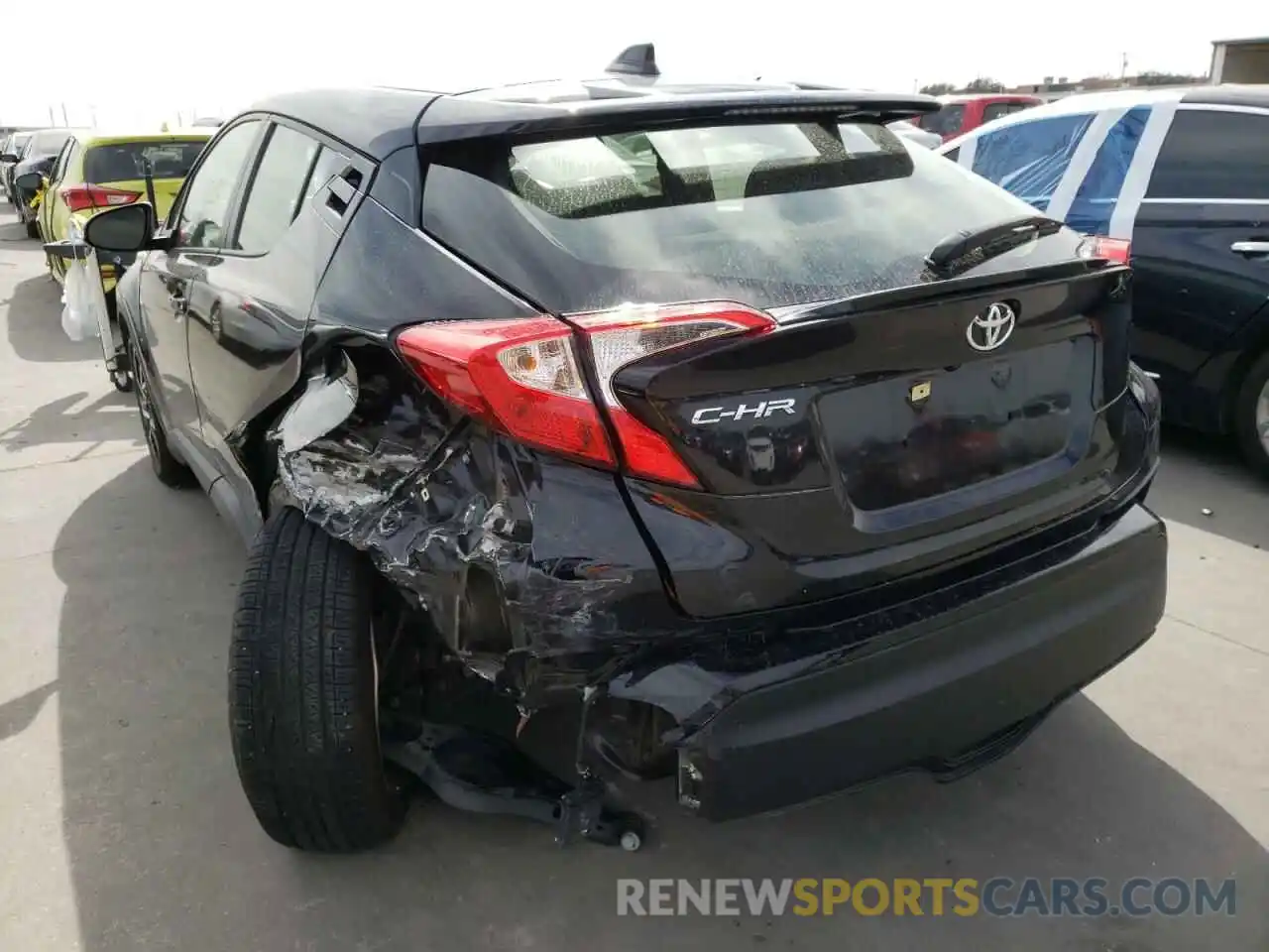 3 Photograph of a damaged car JTNKHMBX1L1077005 TOYOTA C-HR 2020