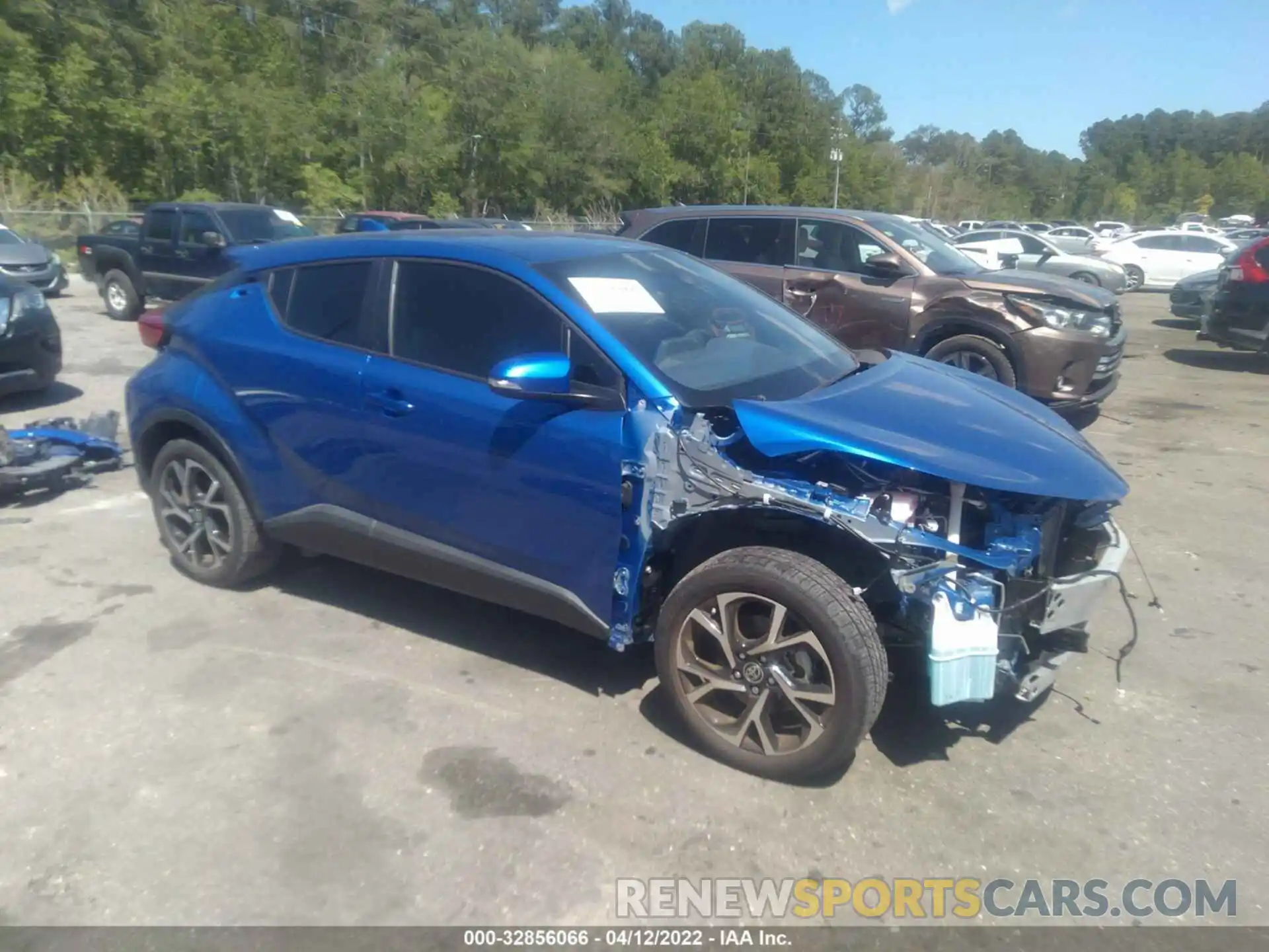 1 Photograph of a damaged car JTNKHMBX1L1077179 TOYOTA C-HR 2020