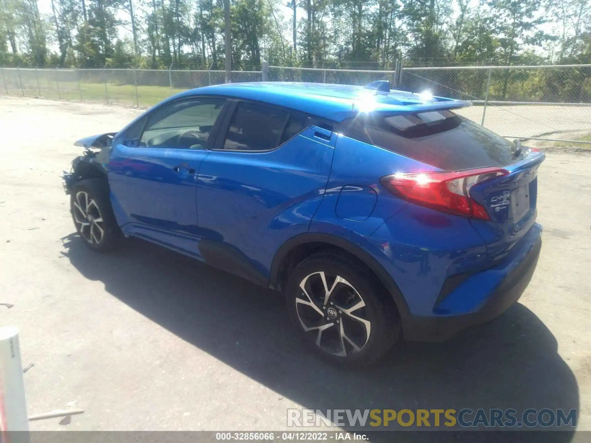 3 Photograph of a damaged car JTNKHMBX1L1077179 TOYOTA C-HR 2020