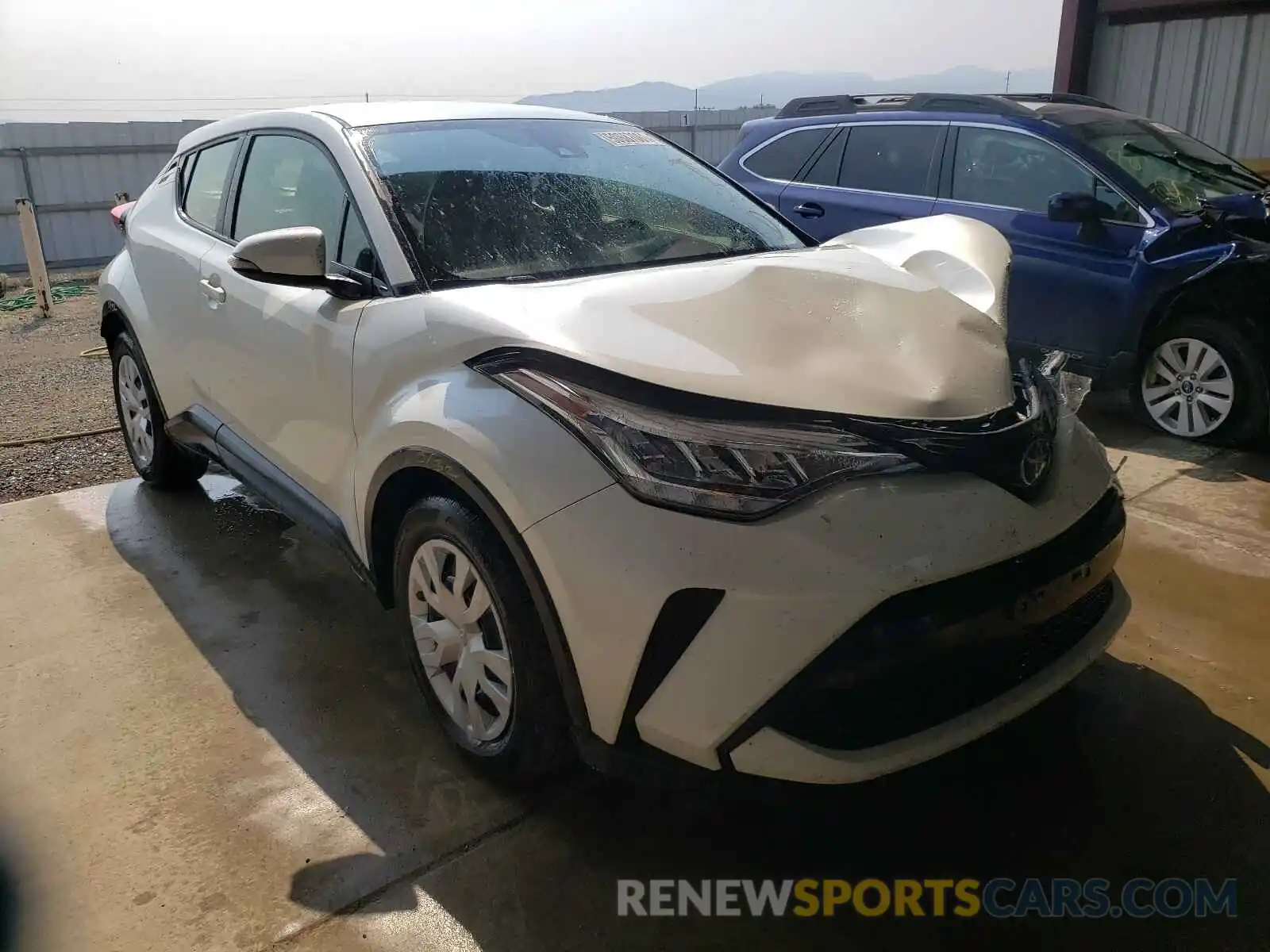 1 Photograph of a damaged car JTNKHMBX1L1077358 TOYOTA C-HR 2020