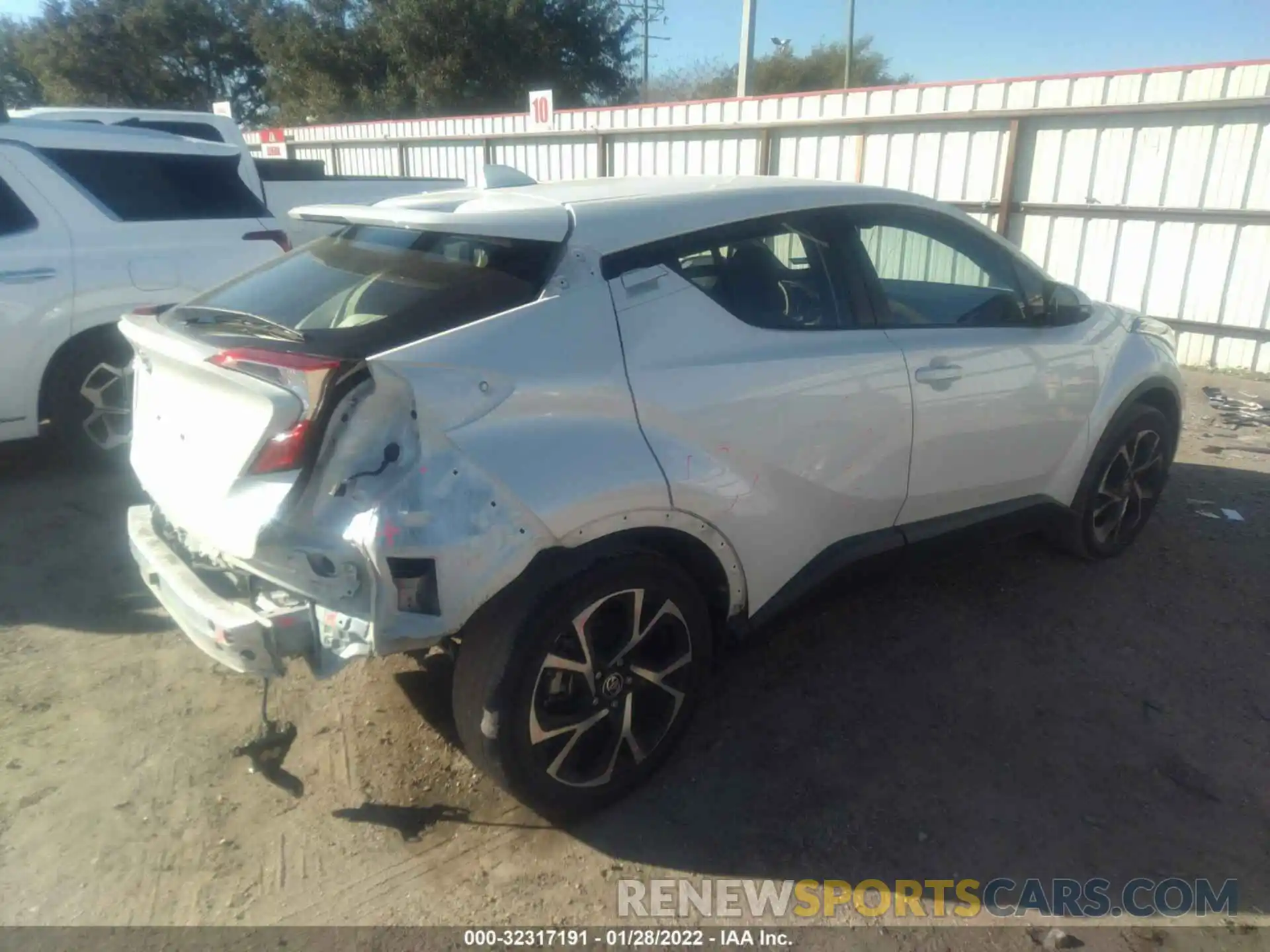 4 Photograph of a damaged car JTNKHMBX1L1078137 TOYOTA C-HR 2020