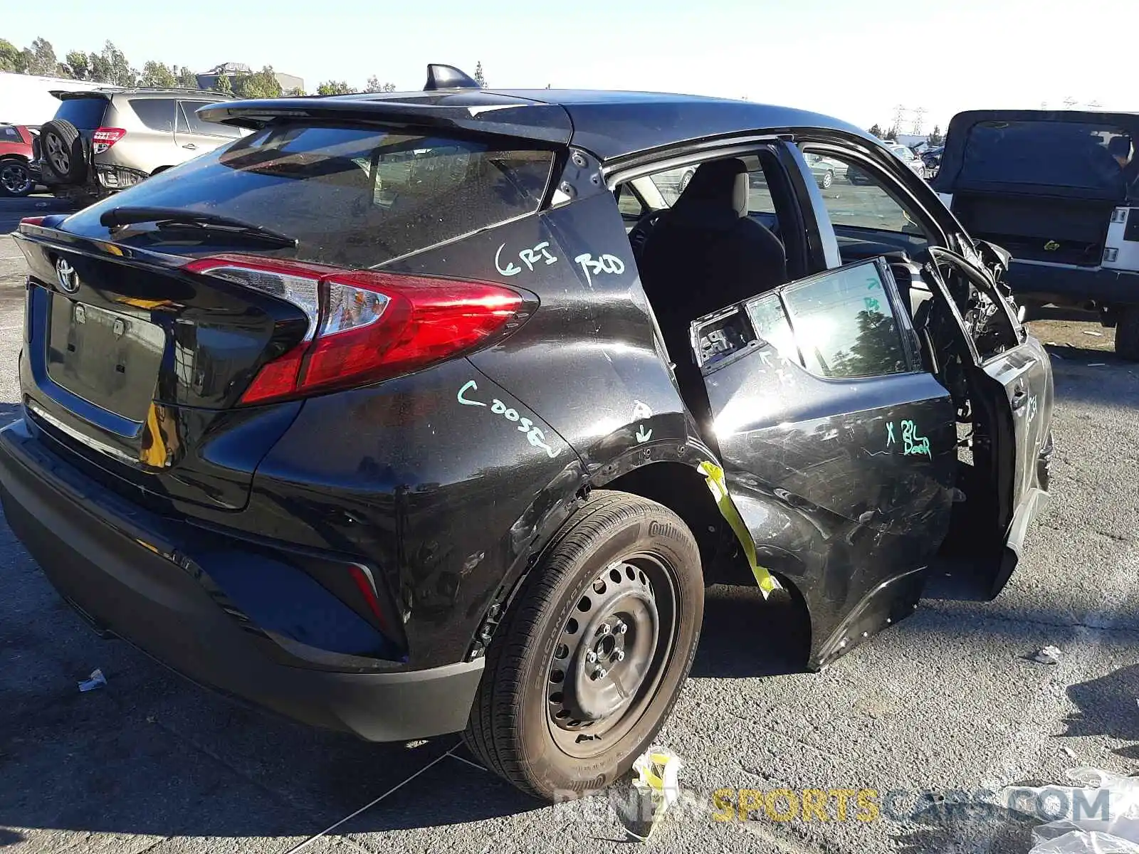 4 Photograph of a damaged car JTNKHMBX1L1079921 TOYOTA C-HR 2020