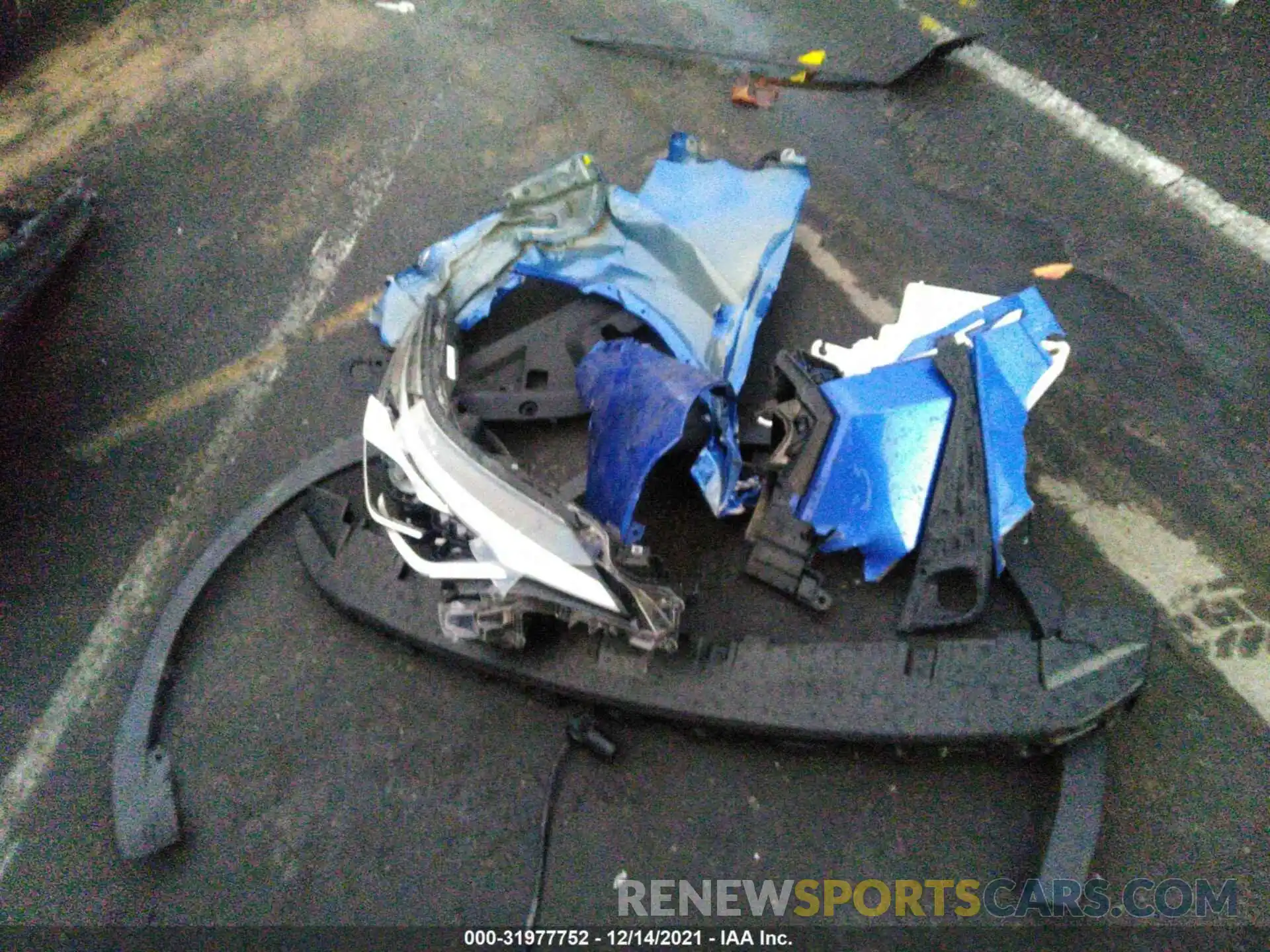 12 Photograph of a damaged car JTNKHMBX1L1082236 TOYOTA C-HR 2020