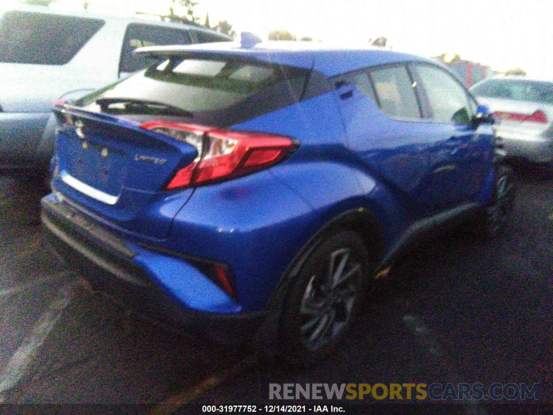 4 Photograph of a damaged car JTNKHMBX1L1082236 TOYOTA C-HR 2020