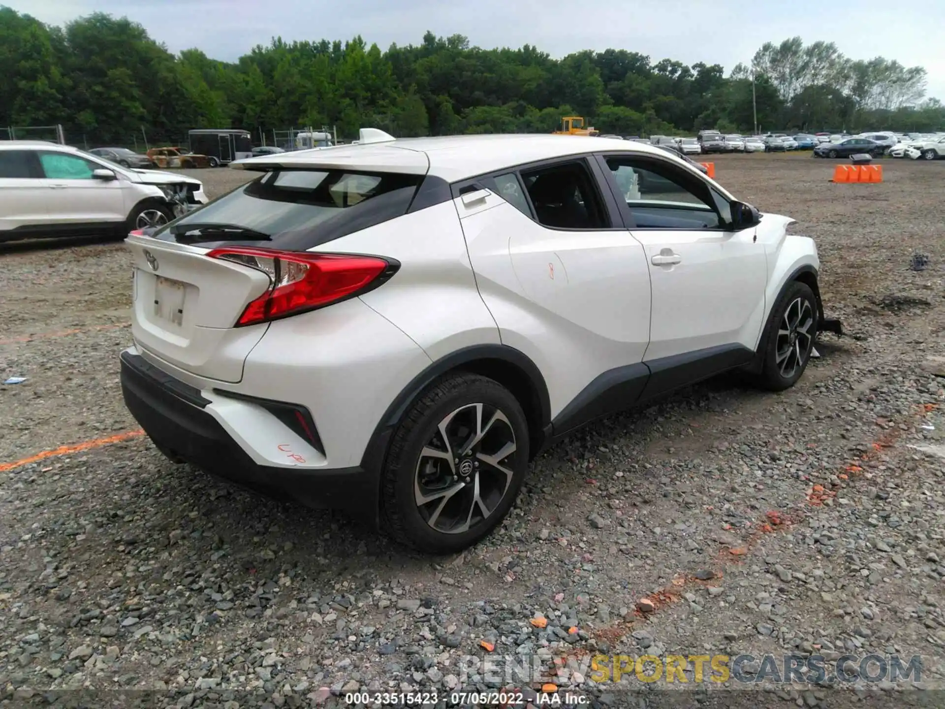 4 Фотография поврежденного автомобиля JTNKHMBX1L1092636 TOYOTA C-HR 2020