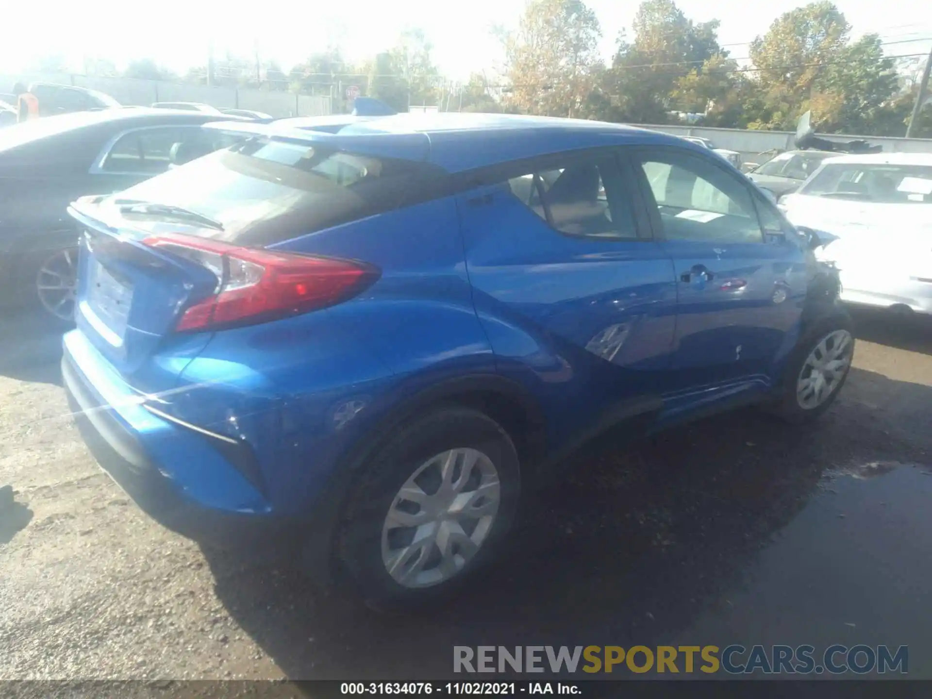 4 Photograph of a damaged car JTNKHMBX2L1063260 TOYOTA C-HR 2020