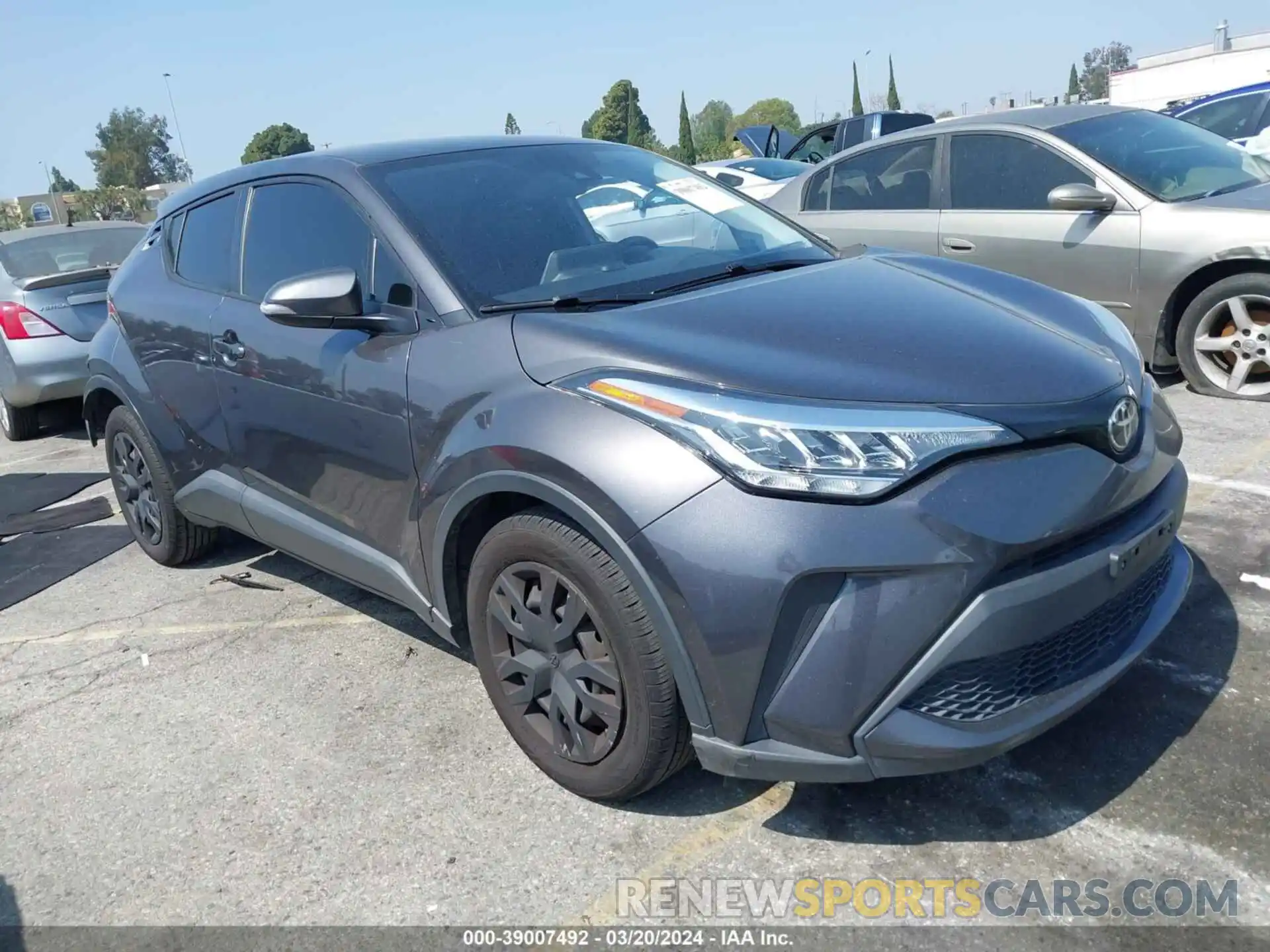 1 Photograph of a damaged car JTNKHMBX2L1065543 TOYOTA C-HR 2020