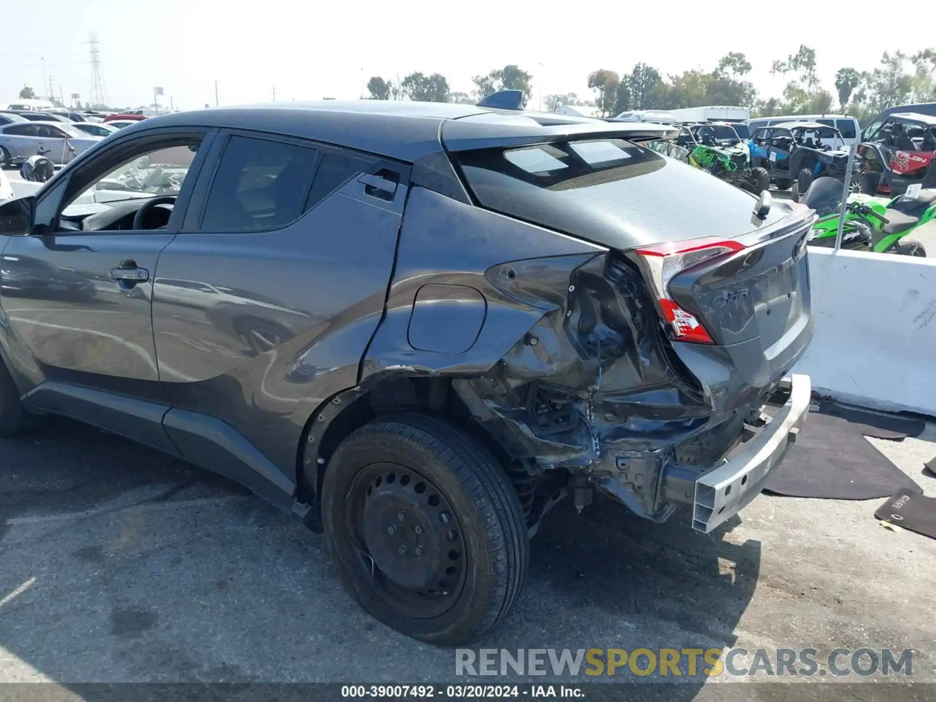 6 Photograph of a damaged car JTNKHMBX2L1065543 TOYOTA C-HR 2020