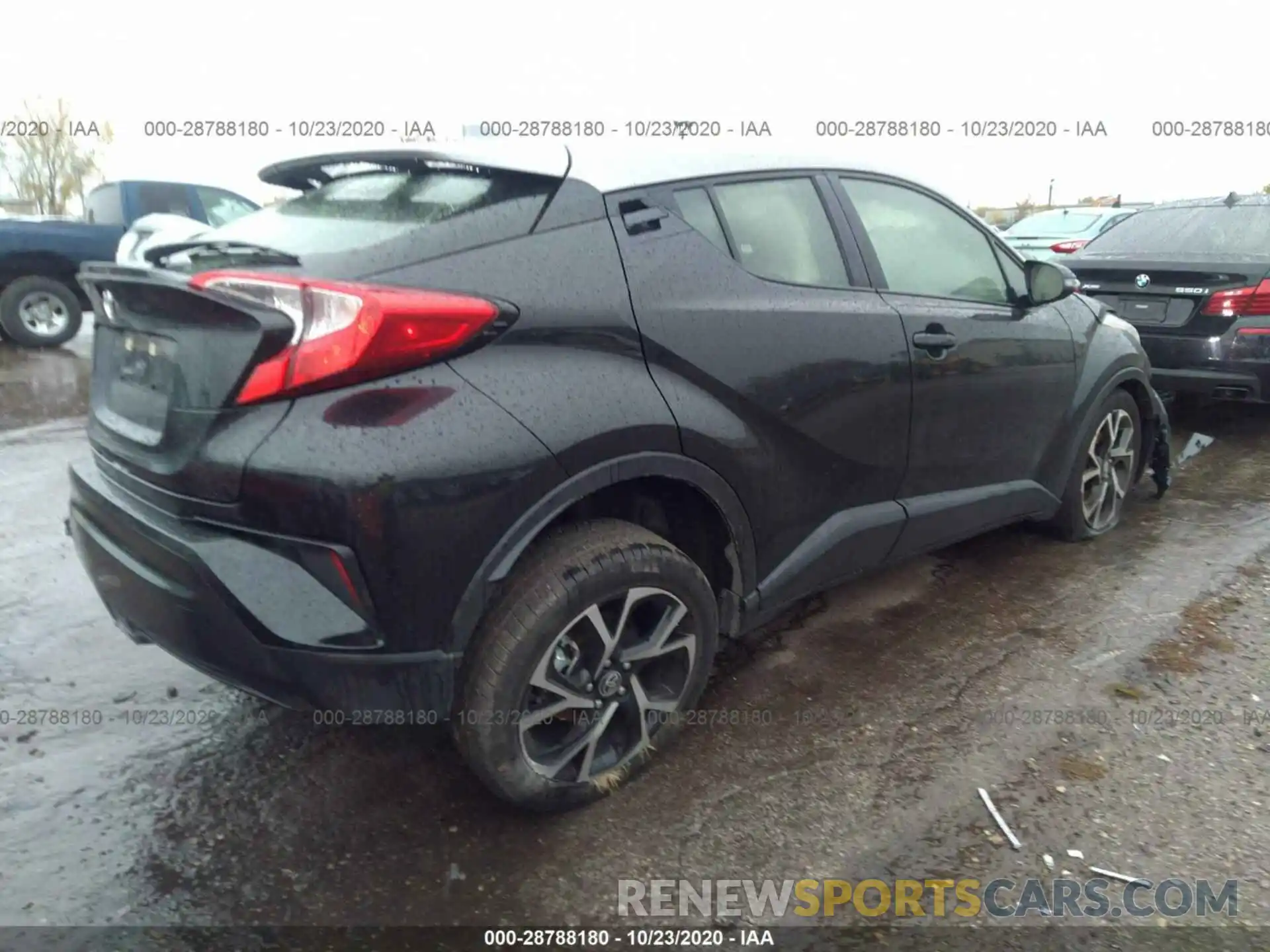 4 Photograph of a damaged car JTNKHMBX2L1067504 TOYOTA C-HR 2020